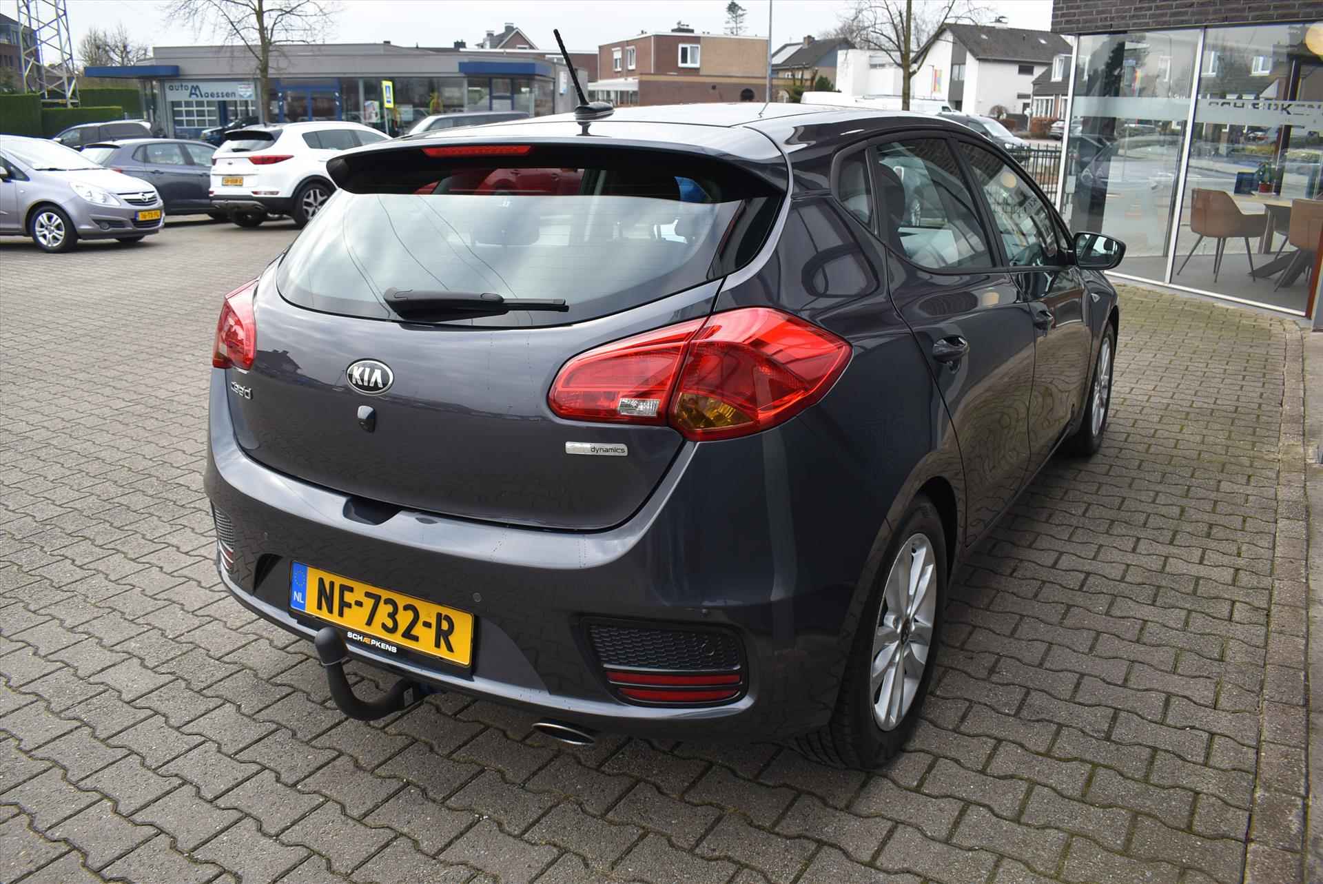 KIA Cee D 1.6 GDI 135pk ComfortPlusLine Navigator - 15/32