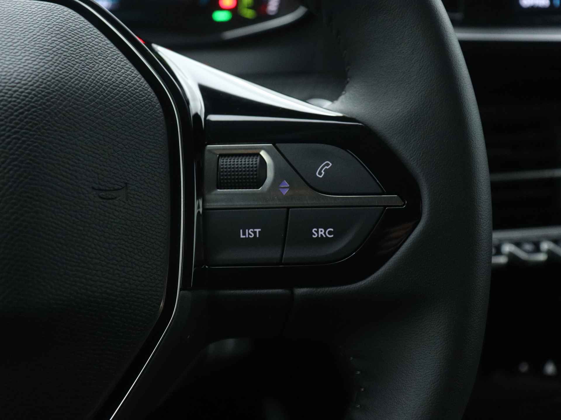Peugeot e-208 Allure Limited | 136Pk | Navigatie | Parkeersensoren achter | Lichtmetalen velgen | - 22/43