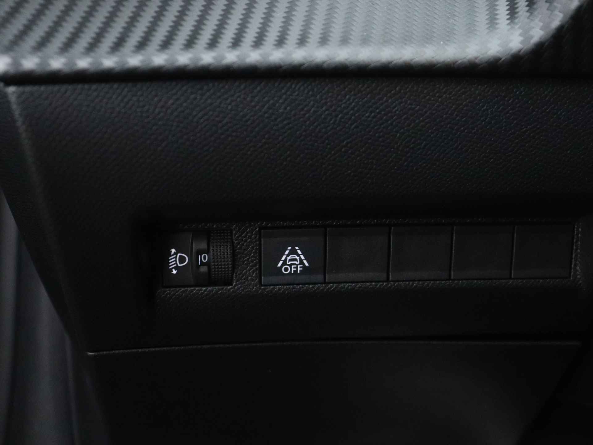 Peugeot e-208 Allure Limited | 136Pk | Navigatie | Parkeersensoren achter | Lichtmetalen velgen | - 33/43