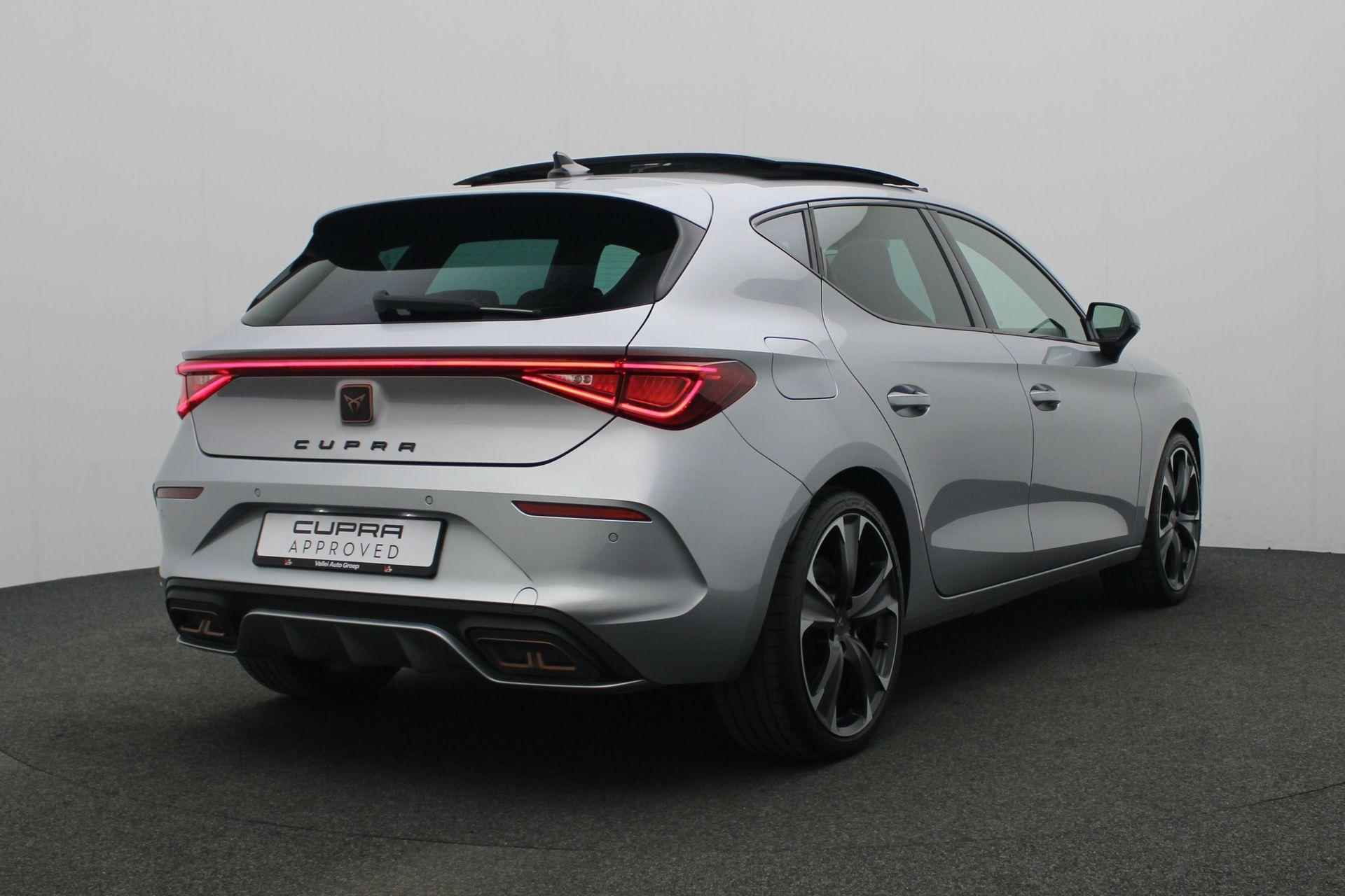 CUPRA Leon 1.4 Hybrid 245 pk DSG VZ Performance | Panoramadak | Adaptief sportonderstel | Navigatie | Keyless Entry - 4/44