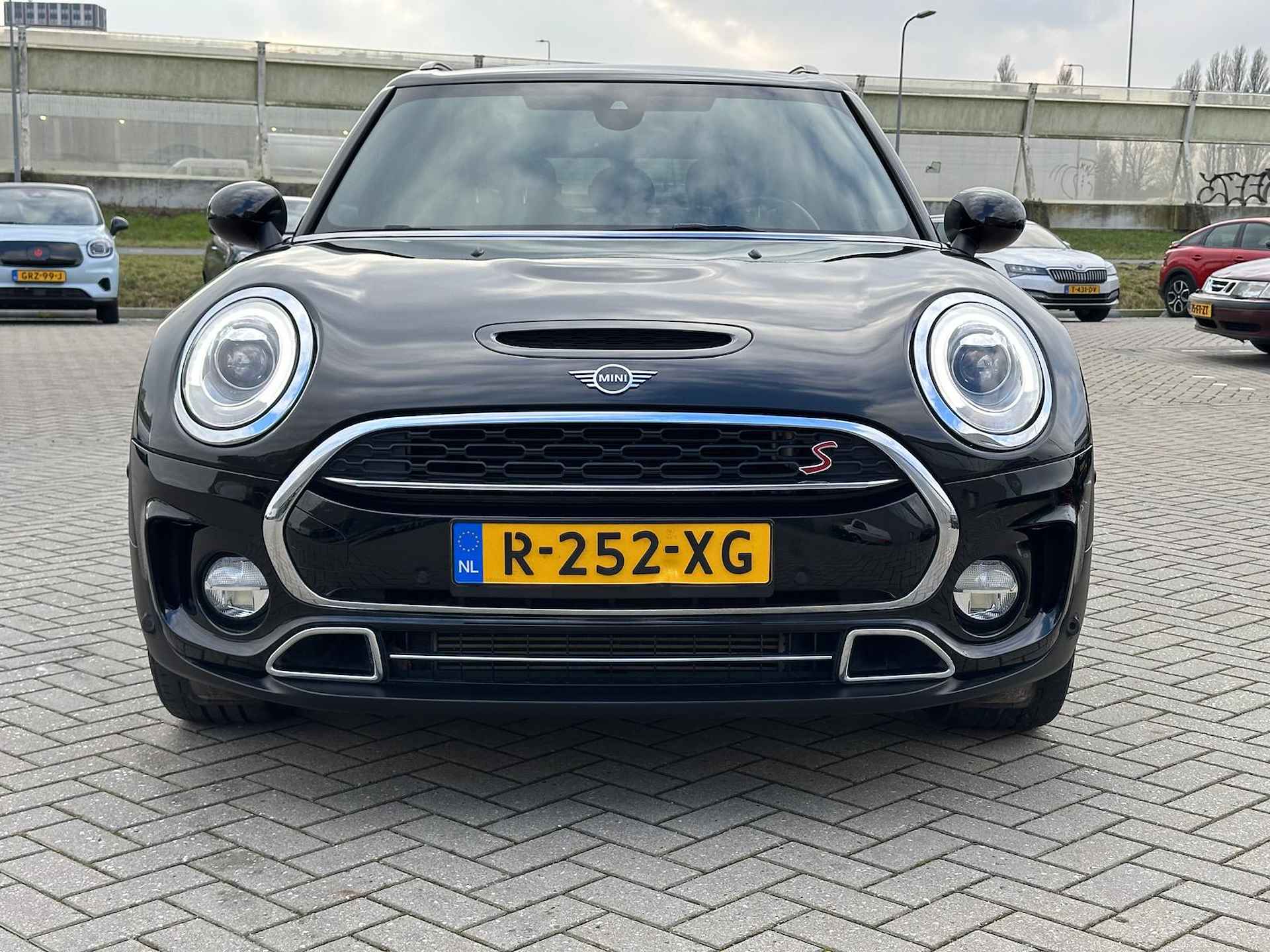 MINI Clubman 2.0 Cooper S ALL4 Chili Serious Business / Navigatie / Stoelverwarming / Harman Kardon / Parkeersensoren V+A / - 11/29