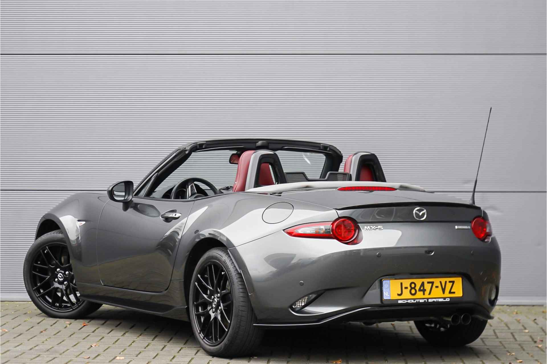 Mazda MX-5 1.5 SkyActiv-G 132 Ginzan Leder Bose CarPlay Stoelverw - 15/46