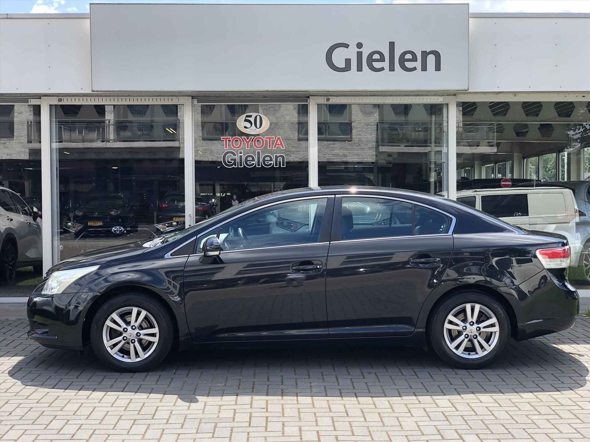 Toyota Avensis 1.8 VVT-I SEDAN Dynamic Business | Trekhaak, 2e eigenaar, Cruise control, Navigatie, Climate control, 16 inch - 5/32