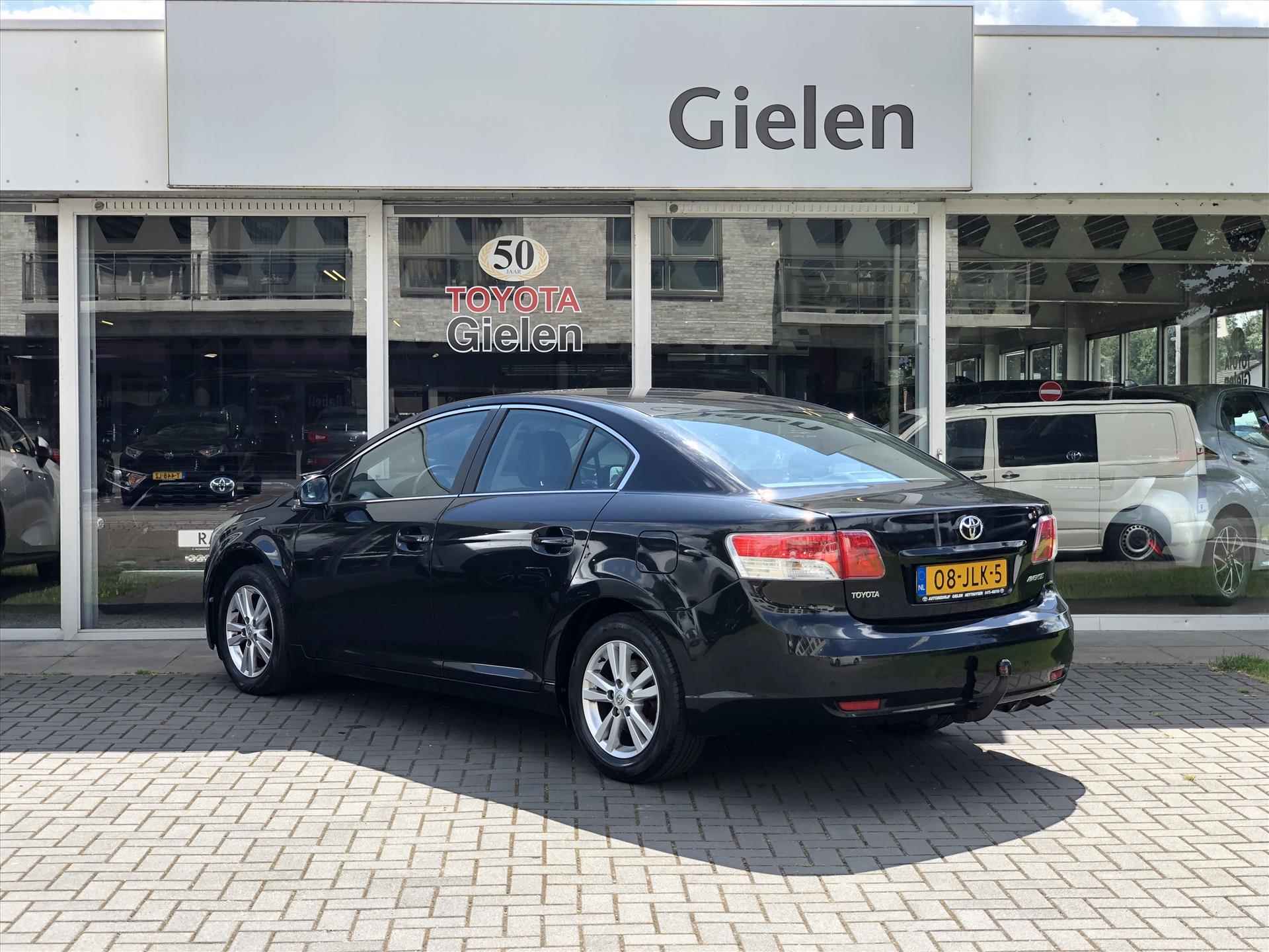 Toyota Avensis 1.8 VVT-I SEDAN Dynamic Business | Trekhaak, 2e eigenaar, Cruise control, Navigatie, Climate control, 16 inch - 32/32