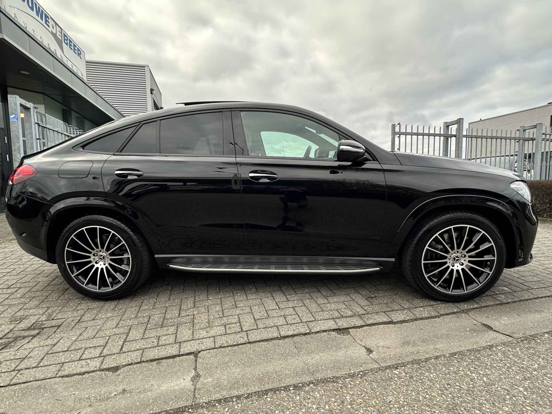 Mercedes-Benz GLE Coupé 350 e 4MATIC AMG Pano-Dak | Memory | Burmester | Luchtvering | Stoelventilatie | 360-Camera | Night - 5/33