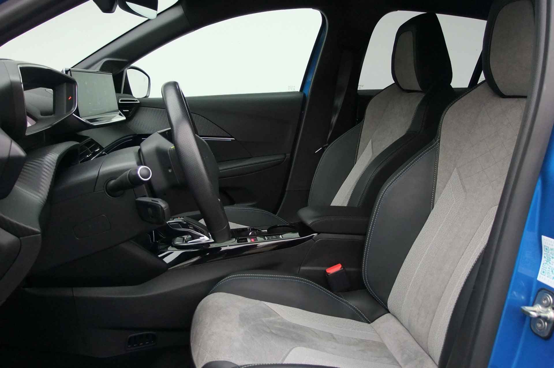 Peugeot e-208 EV GT Pack 50 kWh / BTW auto / 3FASE / camera/ stoelverwarming/ dodehoek - 18/30