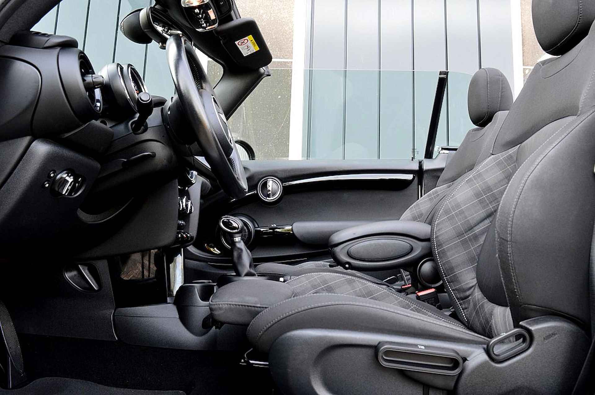 MINI Cabrio 2.0 Cooper S Chili Rijklaarprijs-Garantie Navigatie Led Leder/Stof Sport interieur - 12/35