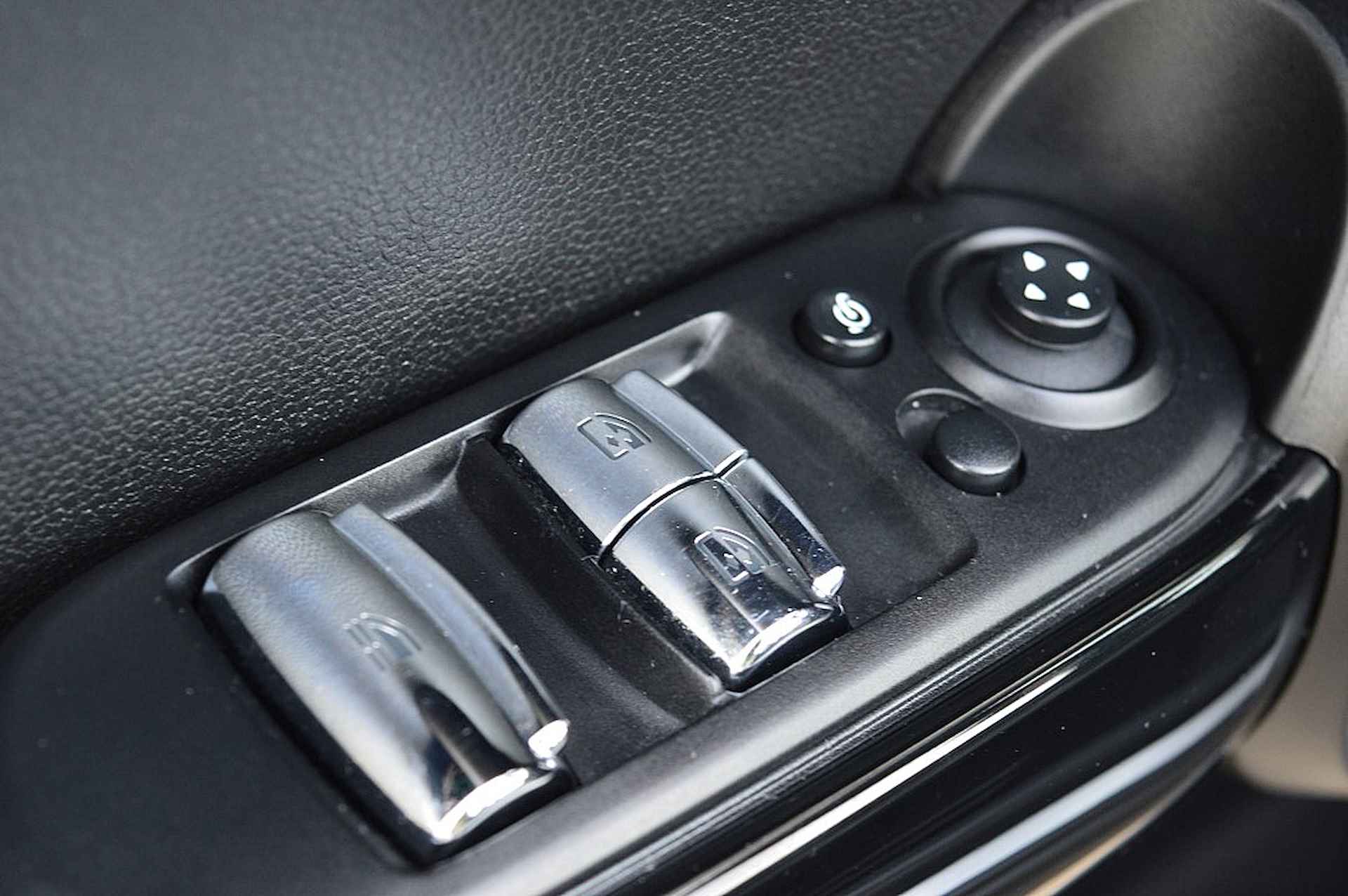MINI Cabrio 2.0 Cooper S Chili Rijklaarprijs-Garantie Navigatie Led Leder/Stof Sport interieur - 27/35