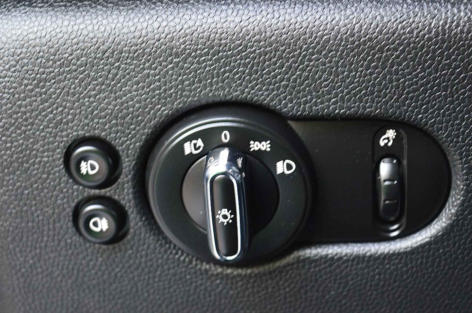 MINI Cabrio 2.0 Cooper S Chili Rijklaarprijs-Garantie Navigatie Led Leder/Stof Sport interieur - 28/35
