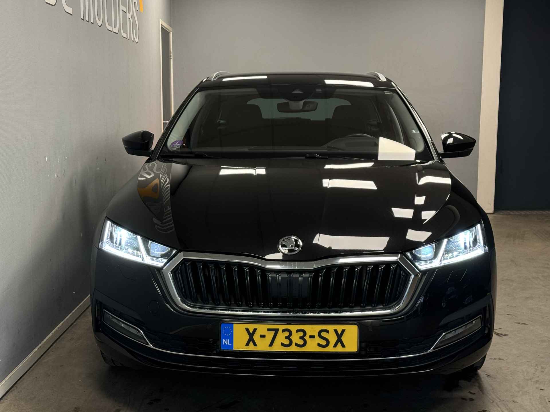 Škoda Octavia Combi 1.4 TSI iV CantonAudio/MemorySeats/CrystalLight - 8/43