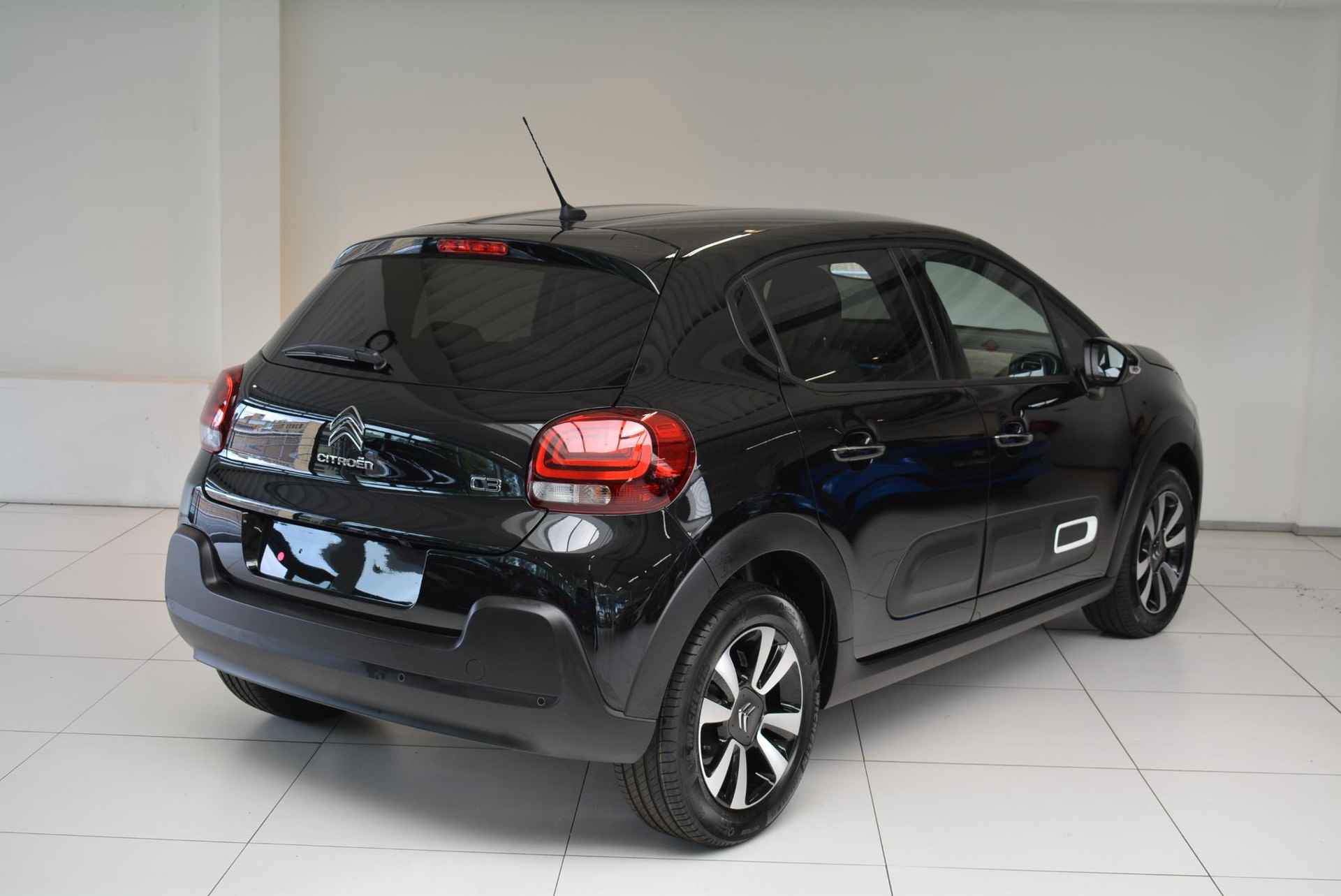 Citroen C3 1.2 83pk Max | Navigatie | Keyless Entry | Achteruitrijcamera - 3/47