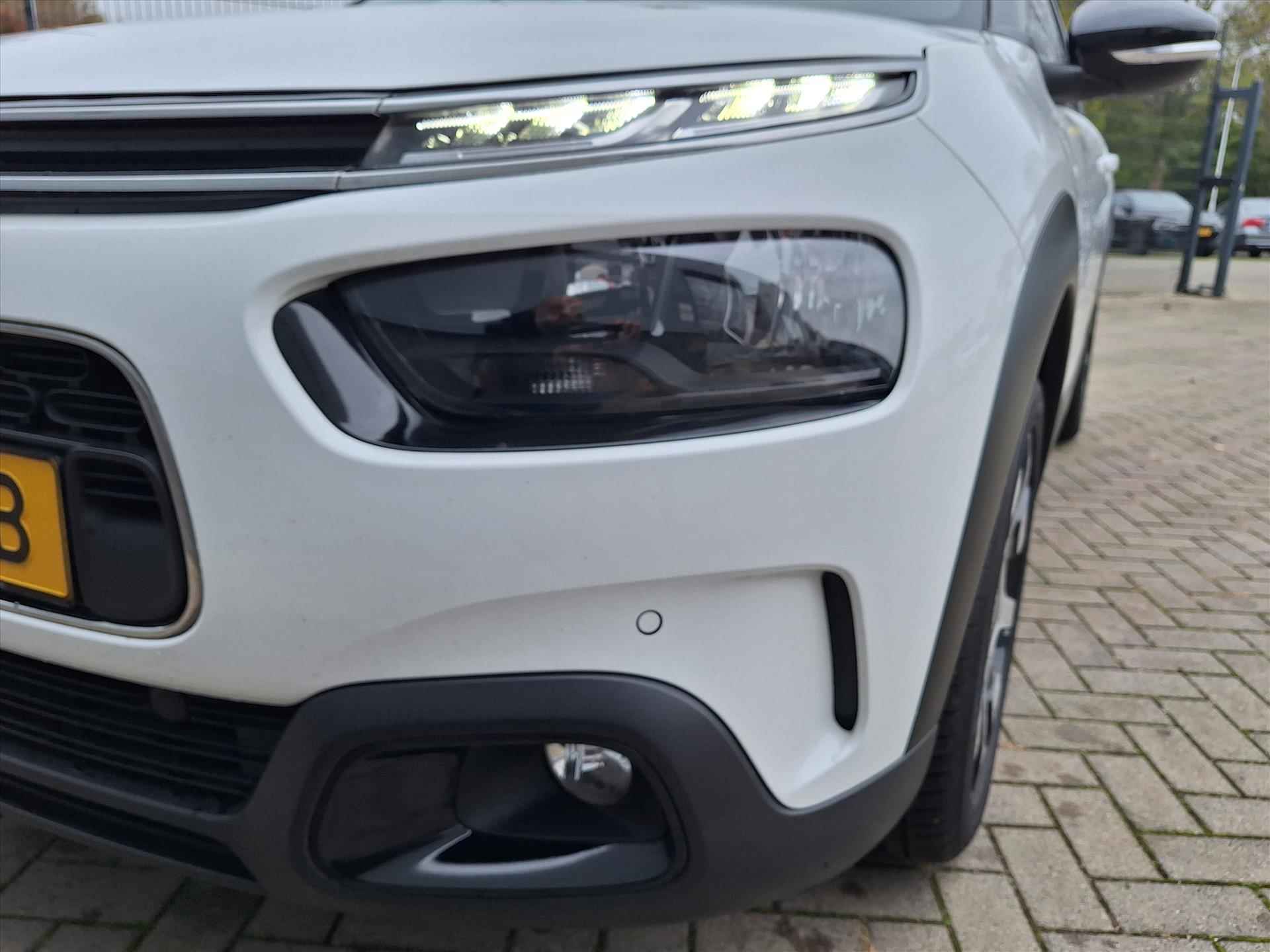 CITROEN C4 Cactus 1.2 PureTech 110pk Shine | Navigatie | Climate Control | Achteruitrijcamera | Parkeersensoren voor en achter - 7/39