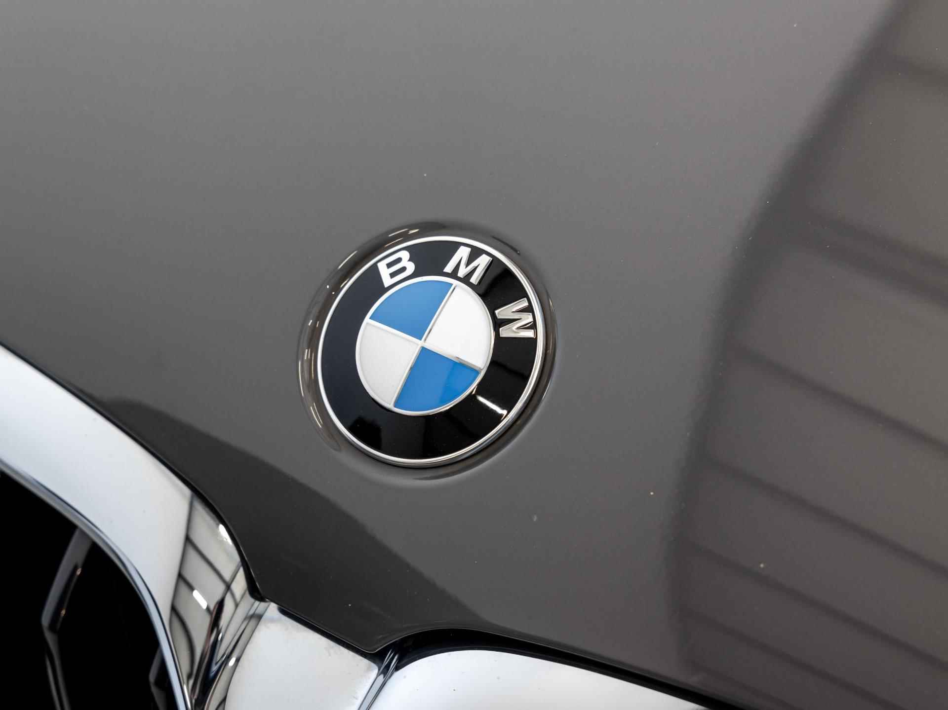 BMW 5-serie Touring 520d High Executive Edition / 190pk / Panoramadak / Trekhaak / Apple Carplay - 13/43