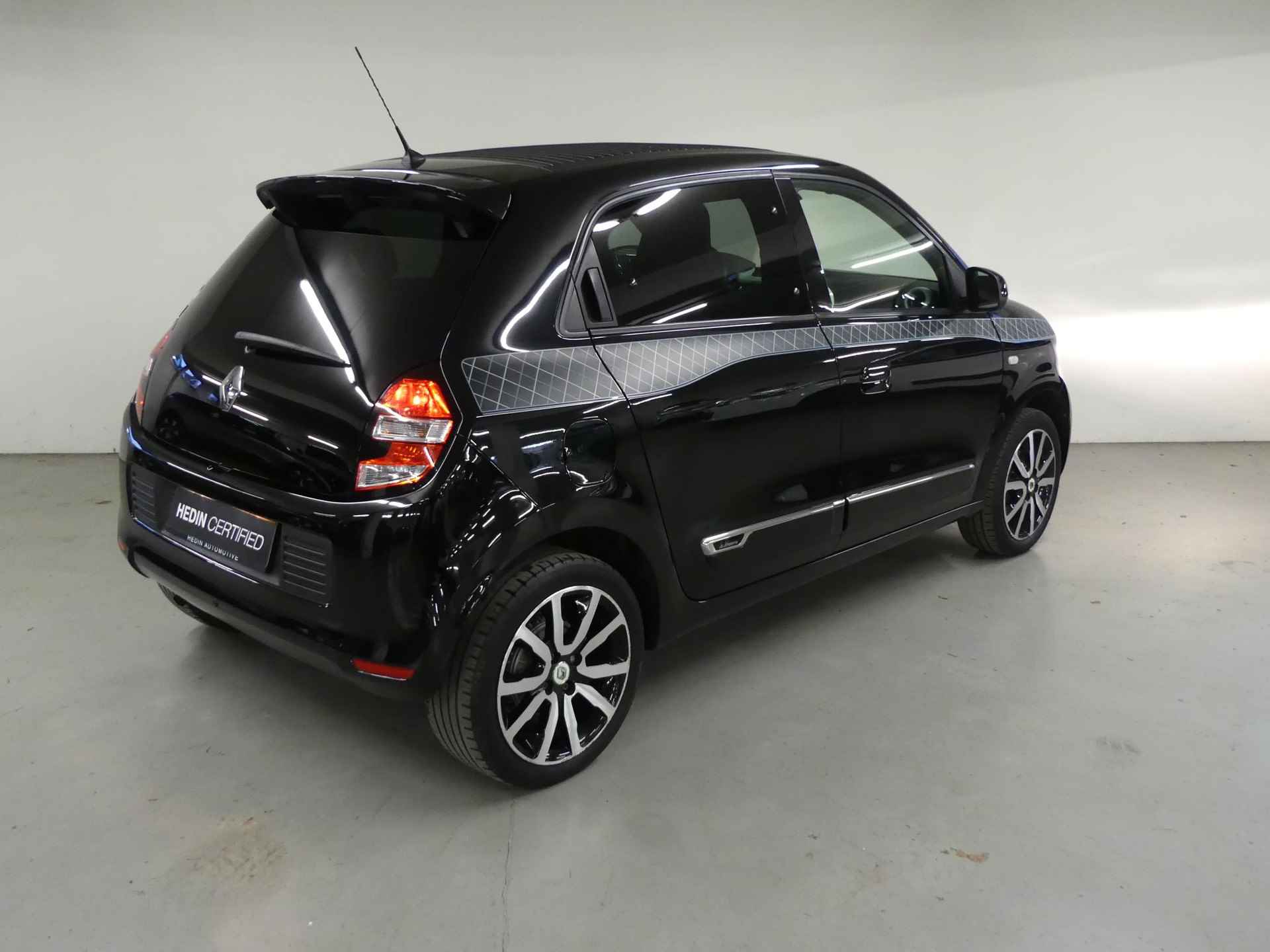 Renault Twingo SCe 70 La Parisienne | Vouwdak | Climate Control | Radio Connect R & GO | Lichtmetalen Velgen | Cruise Control | Parkeersensoren - 9/24