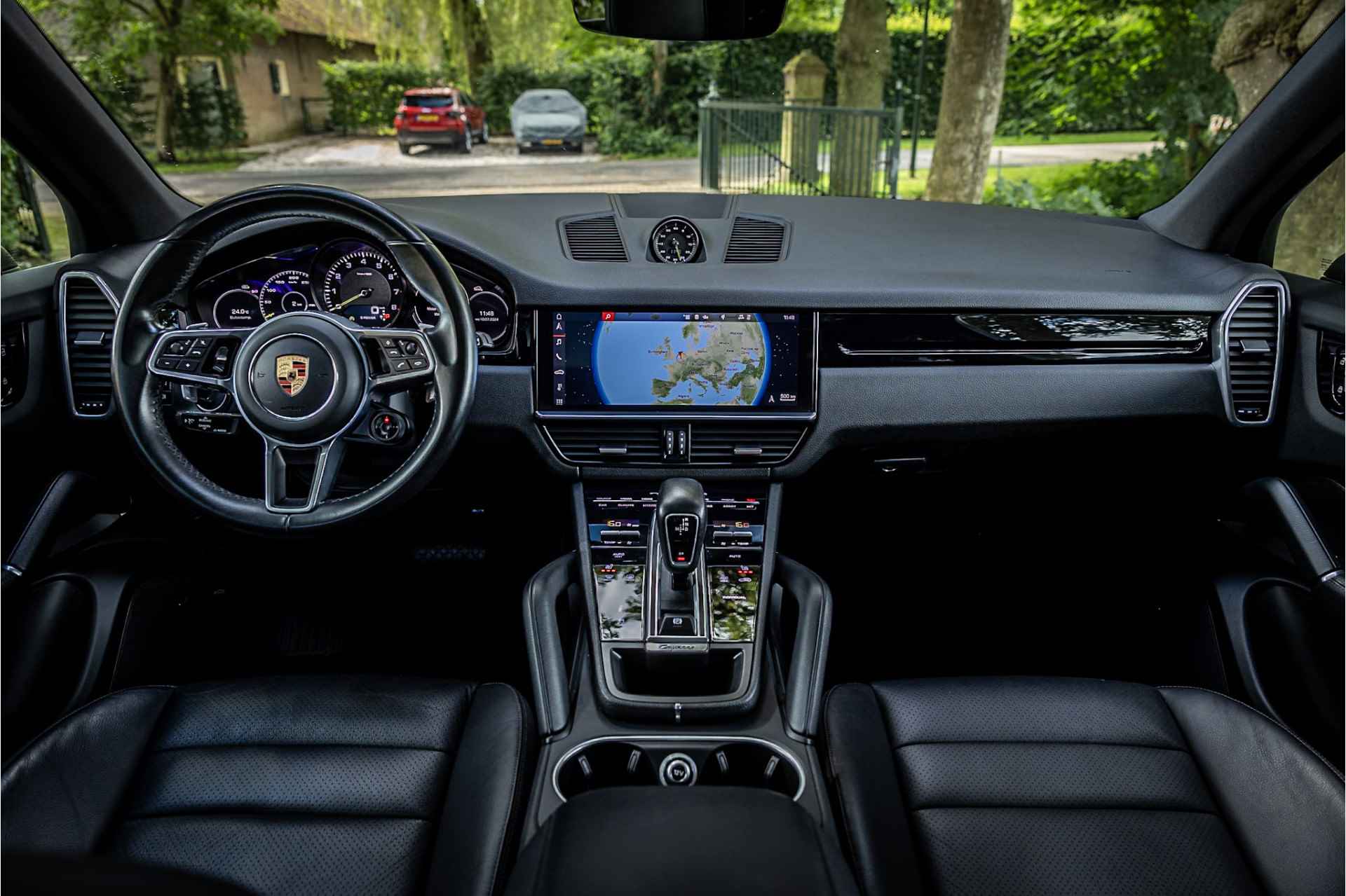 Porsche Cayenne 3.0 E-Hybrid Bose Luchtvering Panorama Trekhaak - 8/32