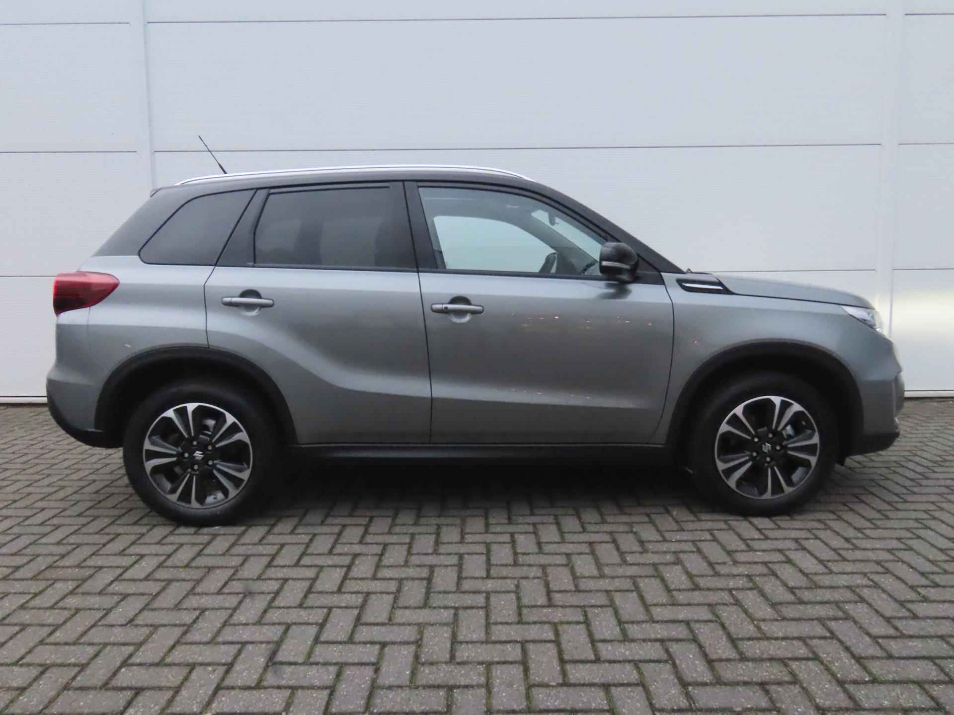 Suzuki VITARA 1.5 Hybrid Style / Panorama dak / Apple Carplay / Android auto/ Keyless entry - 6/28