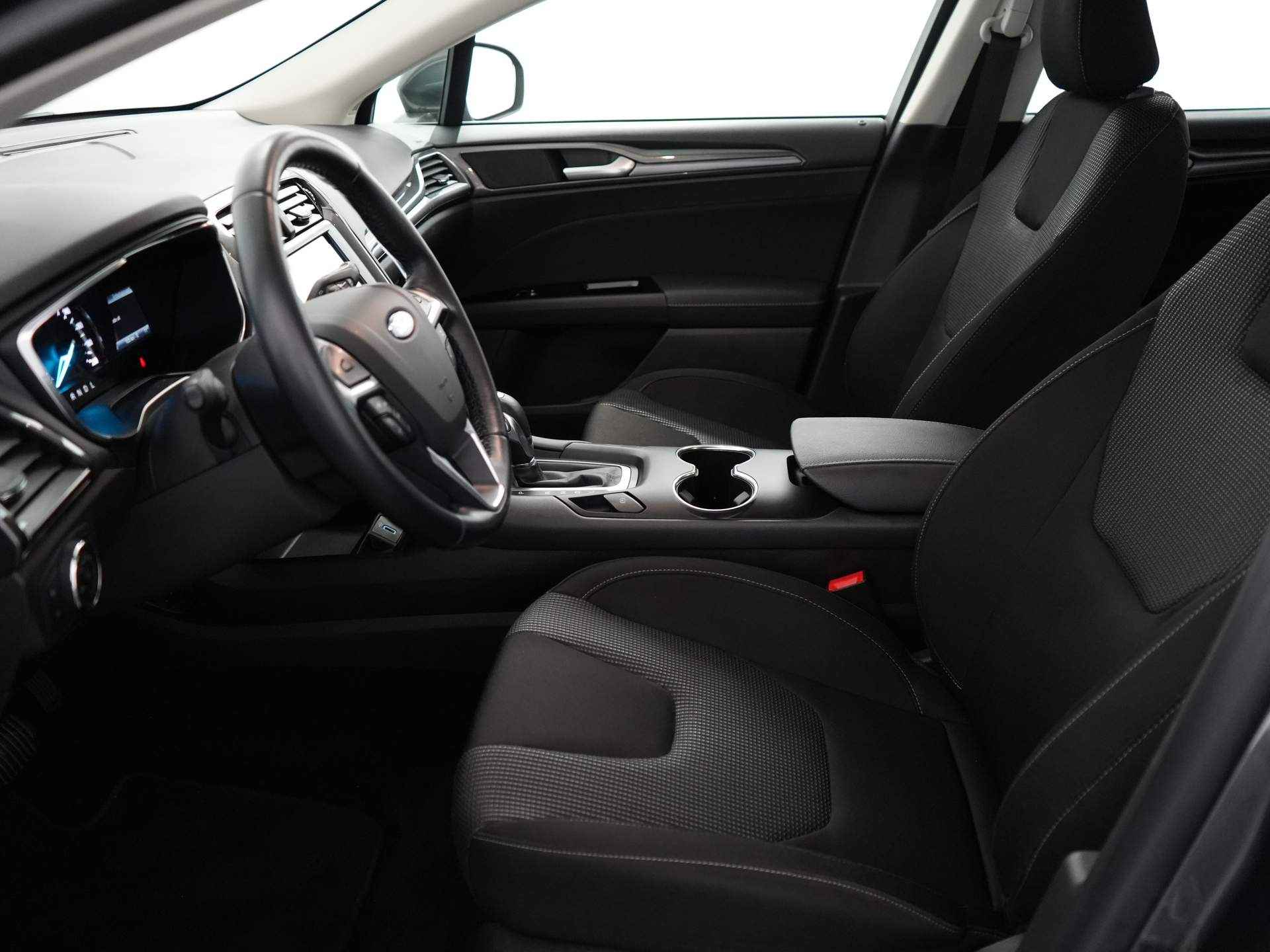 Ford Mondeo Wagon 2.0 IVCT HEV Titanium | Carplay | Navigatie | camera | Cruise control - 11/31