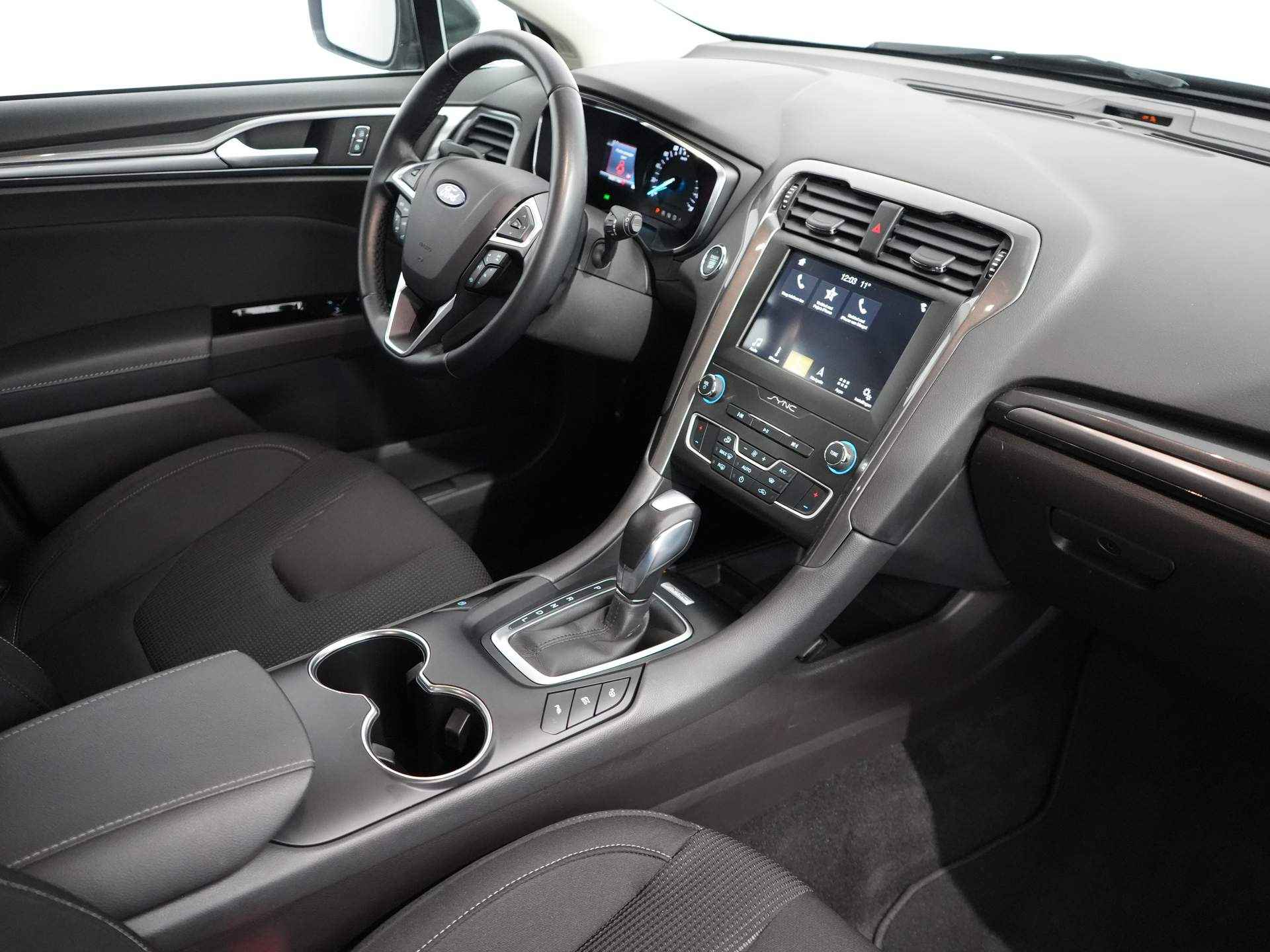 Ford Mondeo Wagon 2.0 IVCT HEV Titanium | Carplay | Navigatie | camera | Cruise control - 22/31