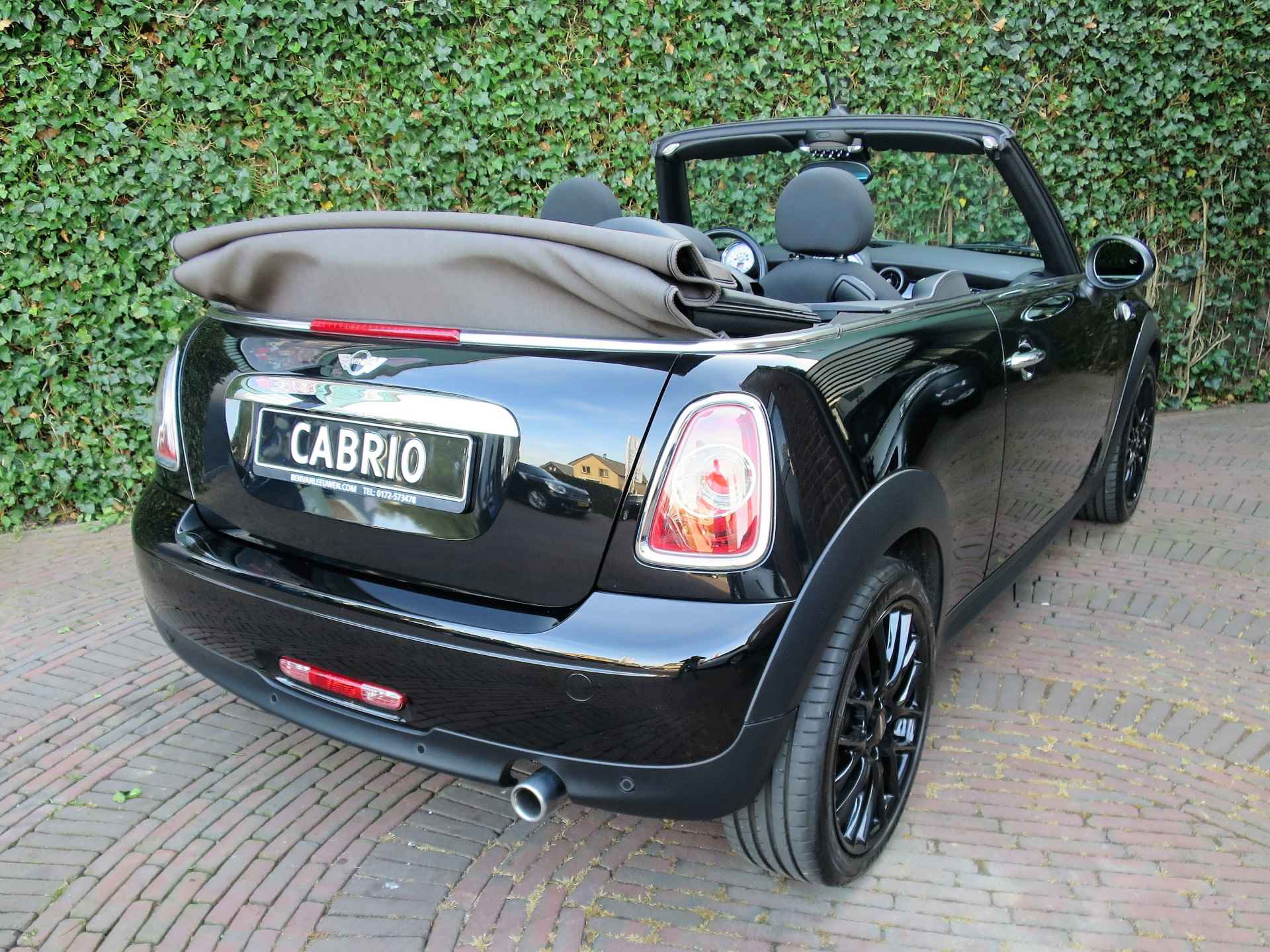 MINI Cabrio 1.6 Cooper Chili R57 LCI met Navi, Xenon, Keyless, leer/stof en 17" - 2/59