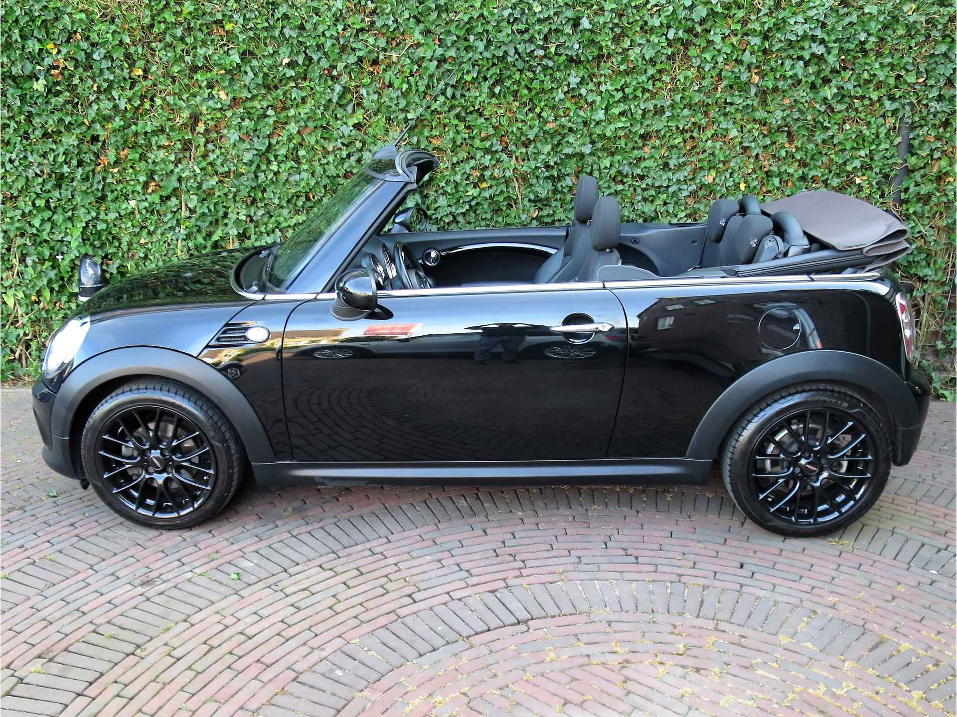 MINI Cabrio 1.6 Cooper Chili R57 LCI met Navi, Xenon, Keyless, leer/stof en 17" - 7/59