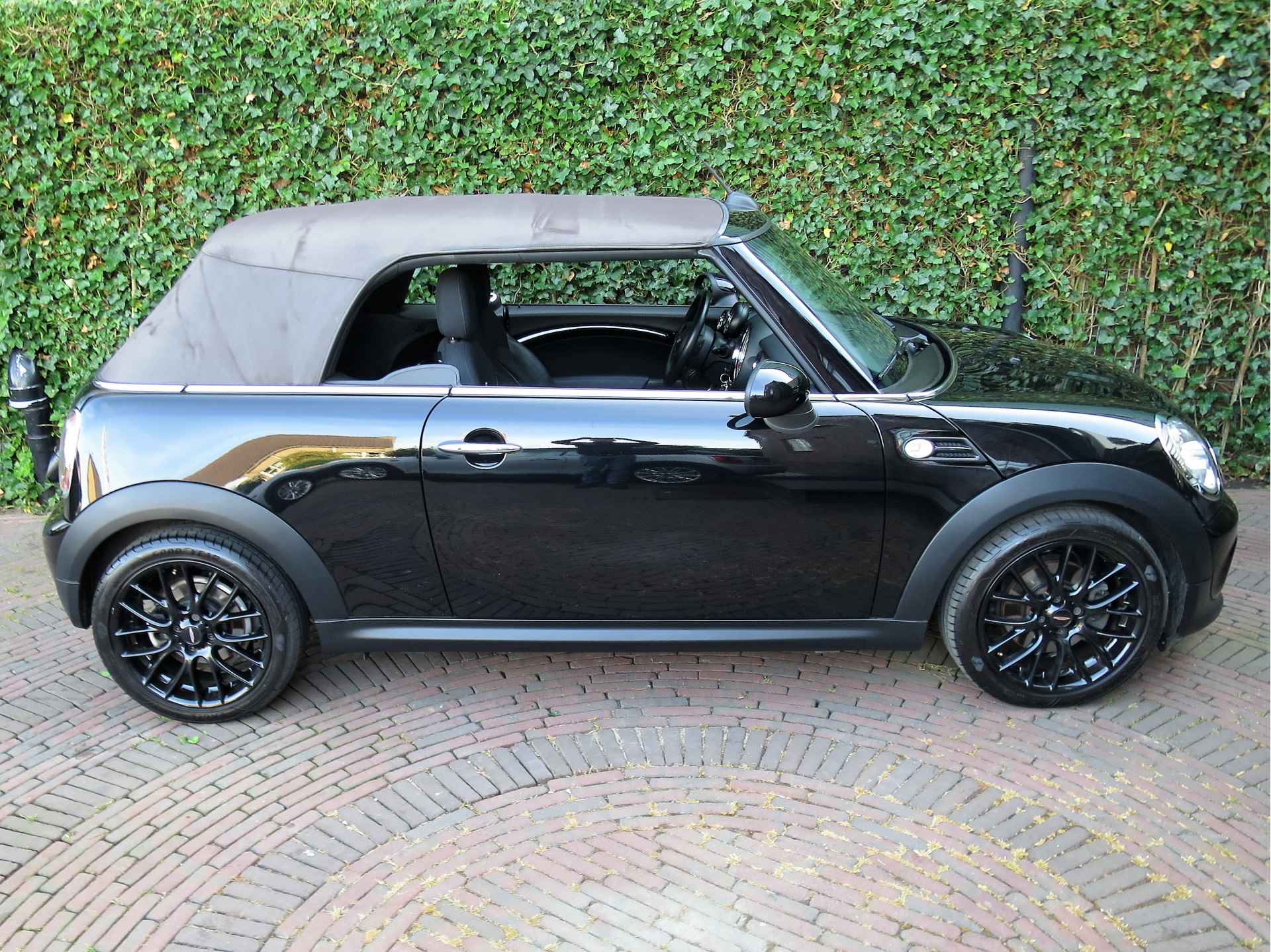 MINI Cabrio 1.6 Cooper Chili R57 LCI met Navi, Xenon, Keyless, leer/stof en 17" - 8/59