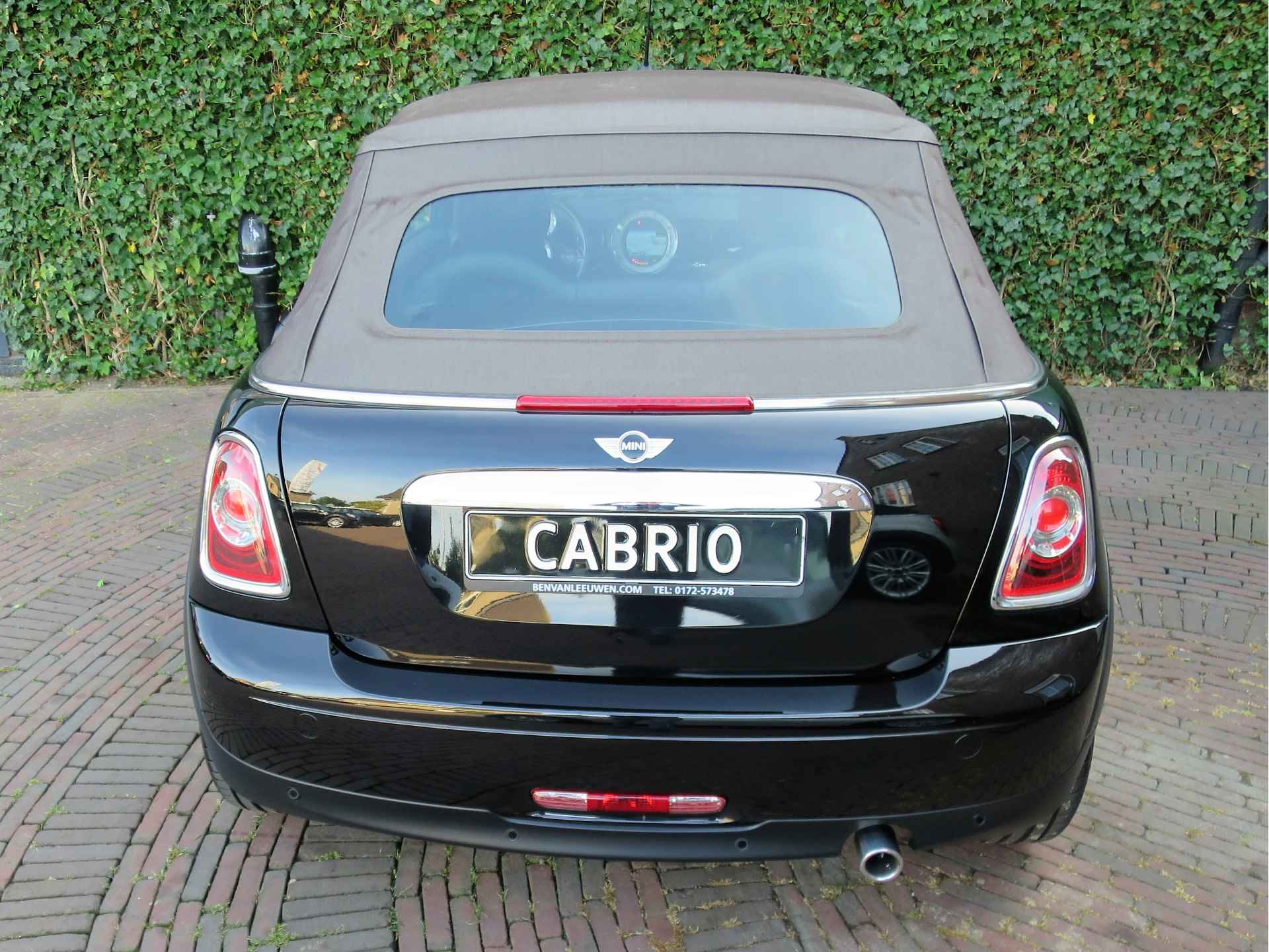 MINI Cabrio 1.6 Cooper Chili R57 LCI met Navi, Xenon, Keyless, leer/stof en 17" - 10/59