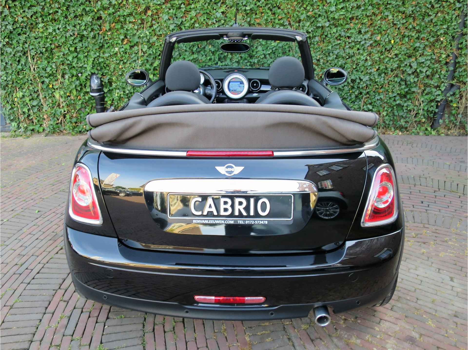 MINI Cabrio 1.6 Cooper Chili R57 LCI met Navi, Xenon, Keyless, leer/stof en 17" - 11/59