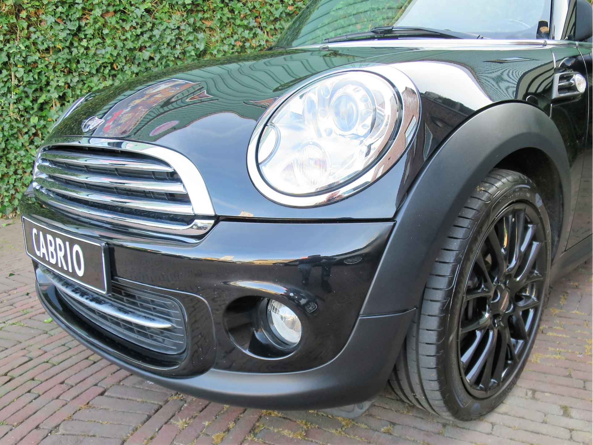 MINI Cabrio 1.6 Cooper Chili R57 LCI met Navi, Xenon, Keyless, leer/stof en 17" - 28/59