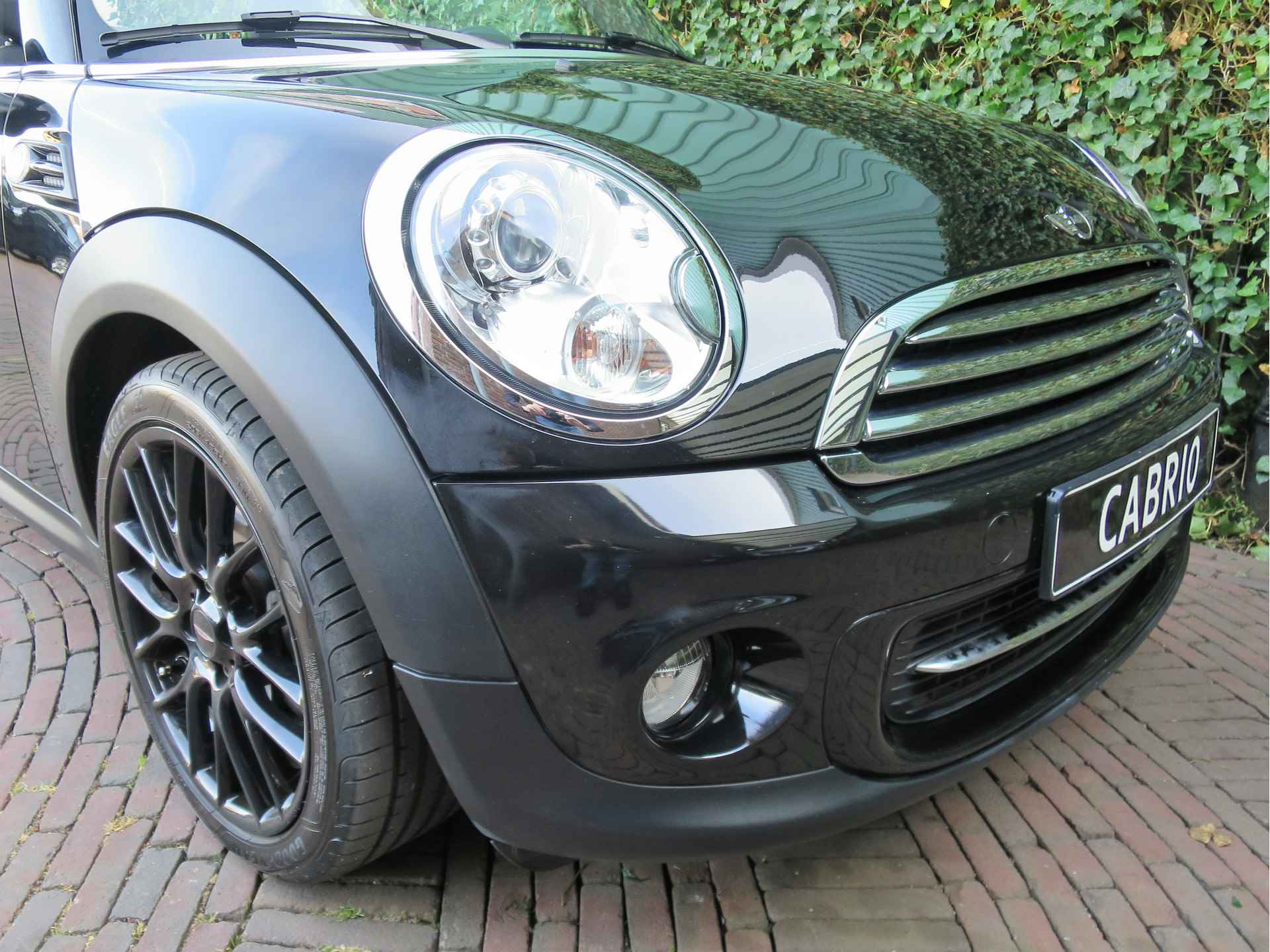 MINI Cabrio 1.6 Cooper Chili R57 LCI met Navi, Xenon, Keyless, leer/stof en 17" - 29/59