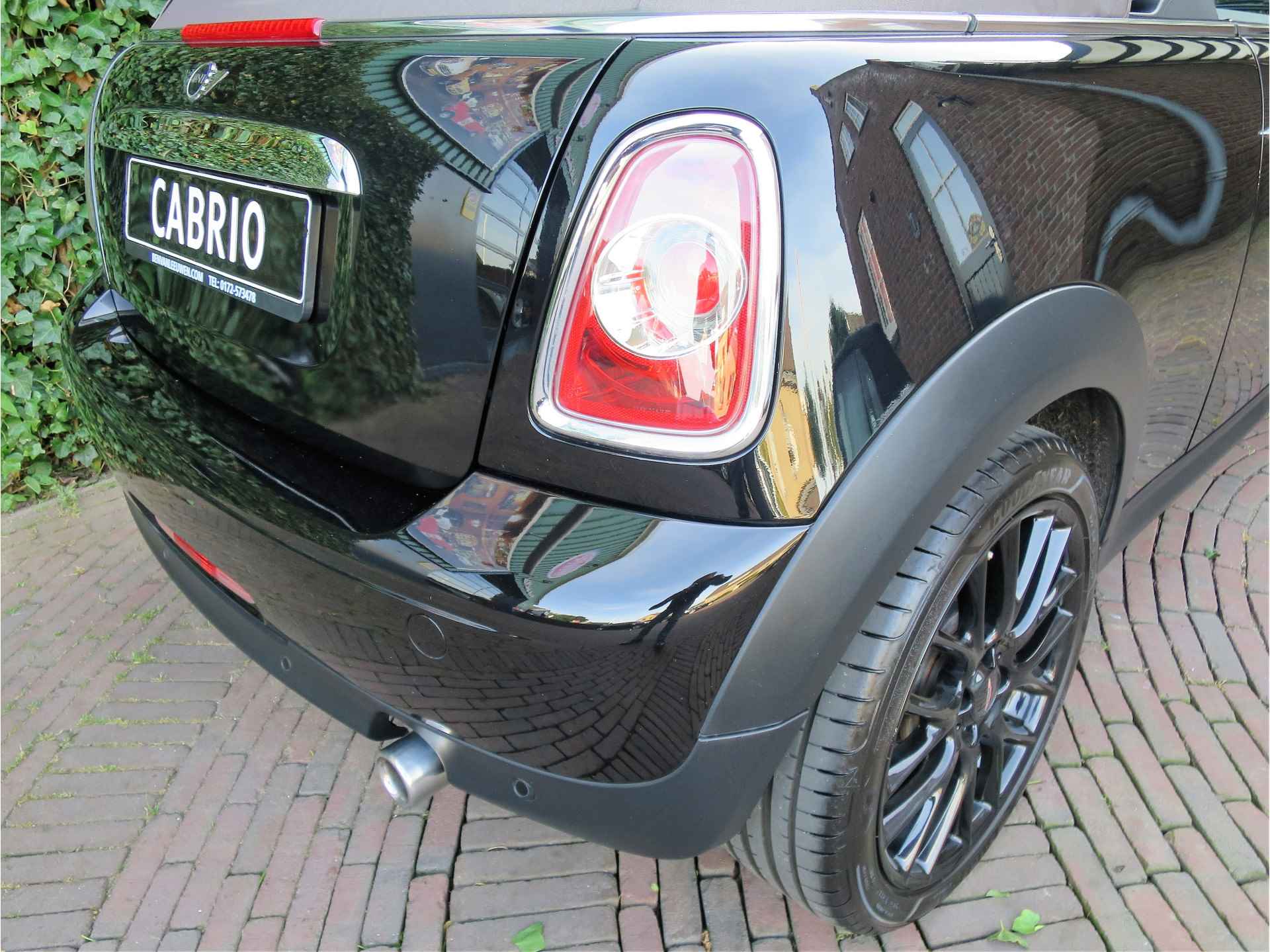 MINI Cabrio 1.6 Cooper Chili R57 LCI met Navi, Xenon, Keyless, leer/stof en 17" - 31/59