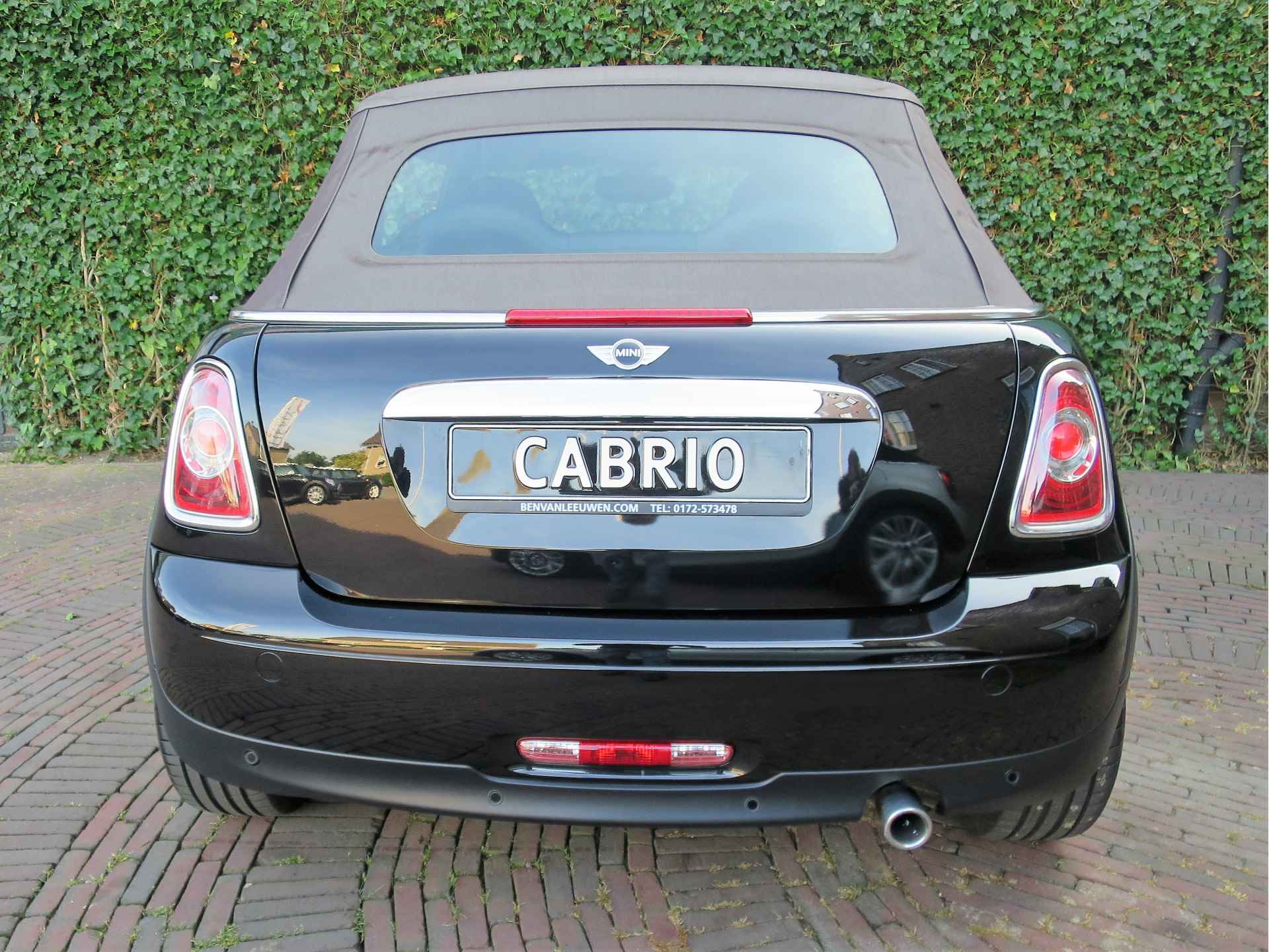 MINI Cabrio 1.6 Cooper Chili R57 LCI met Navi, Xenon, Keyless, leer/stof en 17" - 38/59