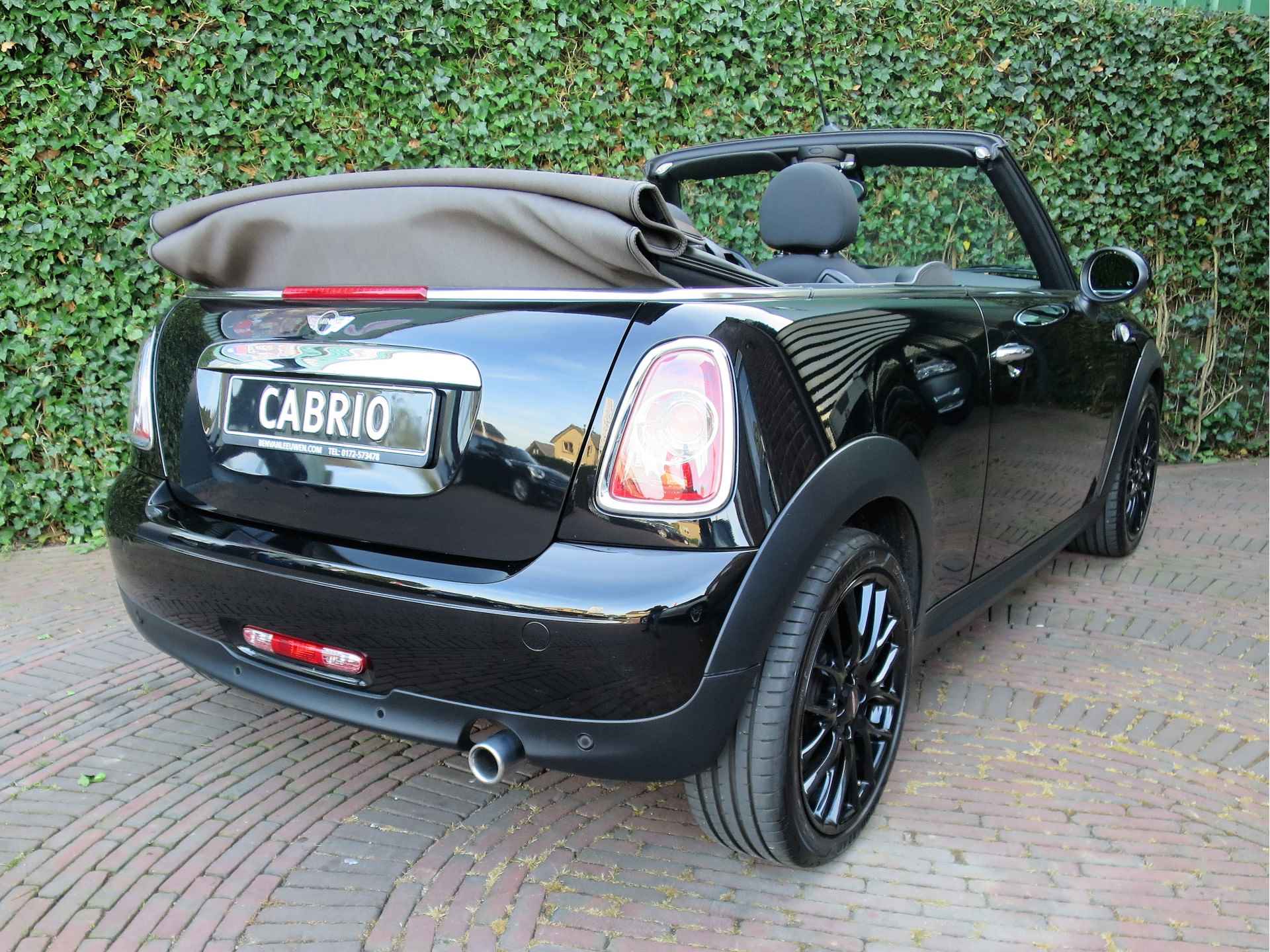 MINI Cabrio 1.6 Cooper Chili R57 LCI met Navi, Xenon, Keyless, leer/stof en 17" - 39/59