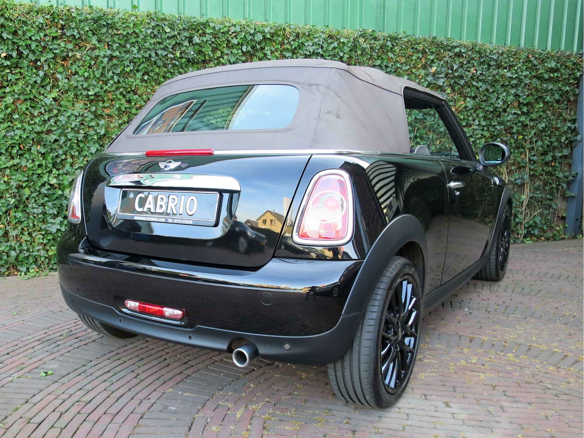 MINI Cabrio 1.6 Cooper Chili R57 LCI met Navi, Xenon, Keyless, leer/stof en 17" - 40/59