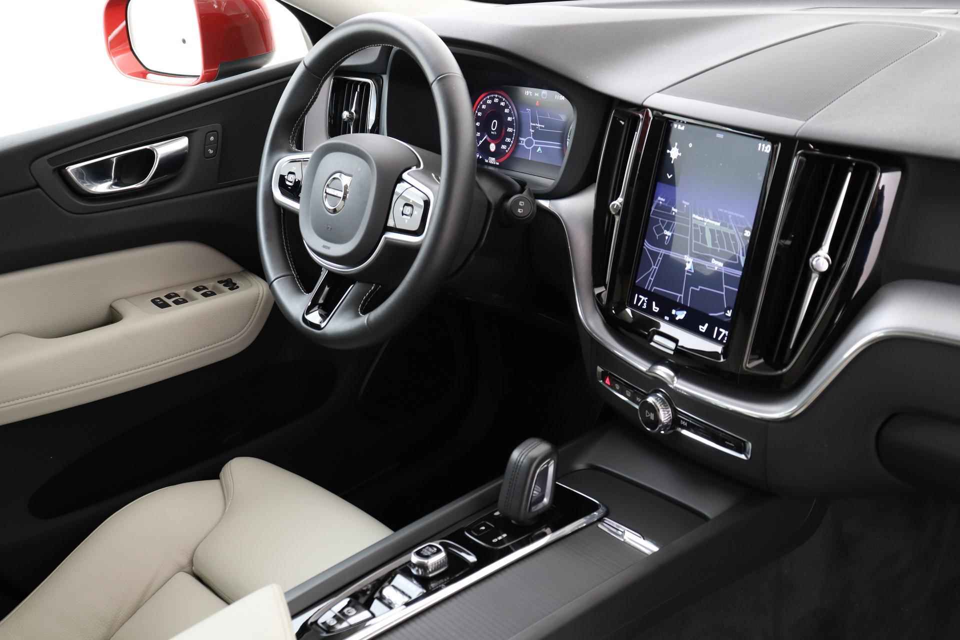 Volvo XC60 B6 AWD INSCRIPTION -TREKHAAK|360°CAM|STANDKACHEL|BLIS|ADAP.LED - 4/45