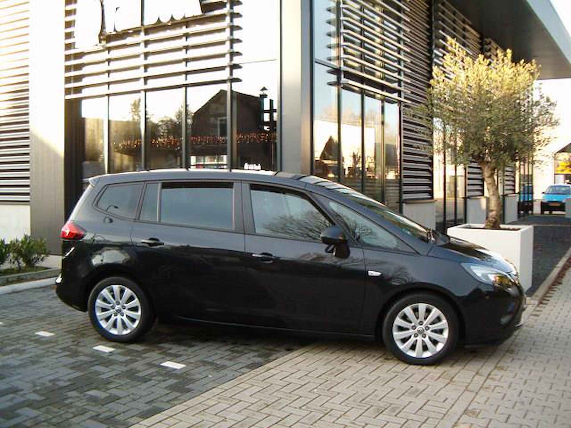 Opel Zafira Tourer 1.4 Business+ 7p. - 3/12