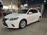 Lexus Ct 200h Hybrid 136pk E-CVT Business Line | Pearl White | Climate control | Camera | Pdc V+A | Lm velgen | Cruise control | NAP | Rijklaar prijs!