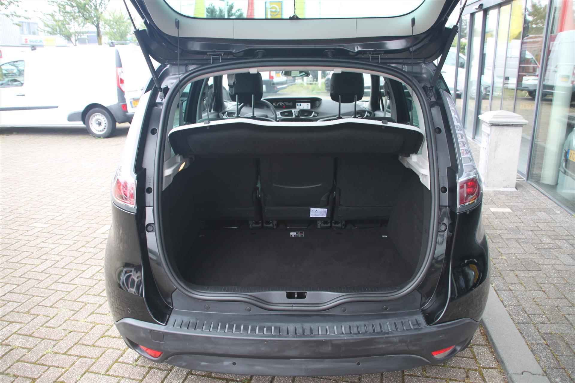 RENAULT Scenic 115PK-BOSE-84DKM-NAVI-CRUISE-CLIMA-PDC-KEURIG- - 18/24