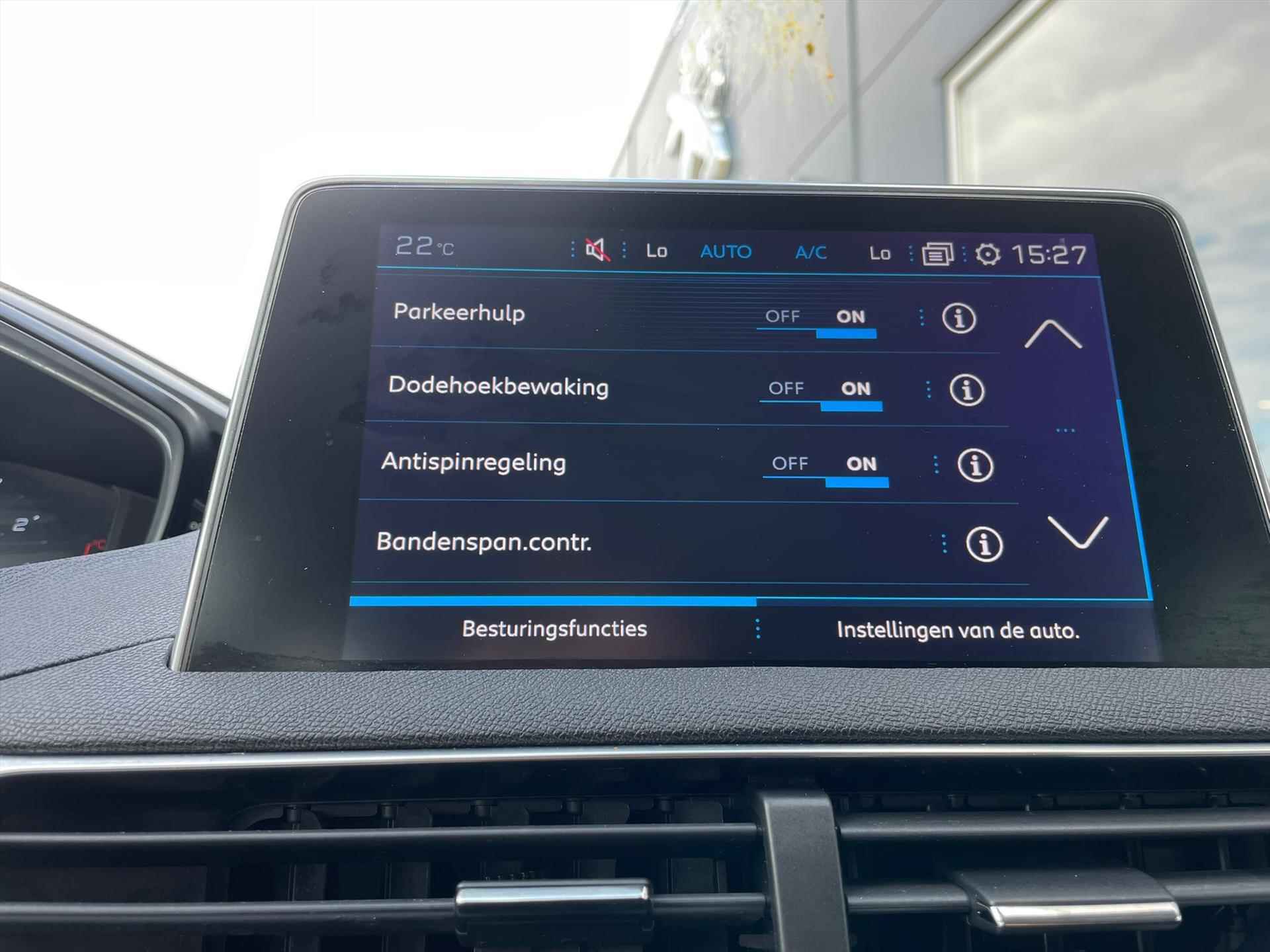 Peugeot 3008 1.2 Allure 130PK | Navigatie | Climate control | Trekhaak | Parkeer camera achter | Keyless entry | Elektrisch bedienbare achterklep | Black Diamond - 31/38