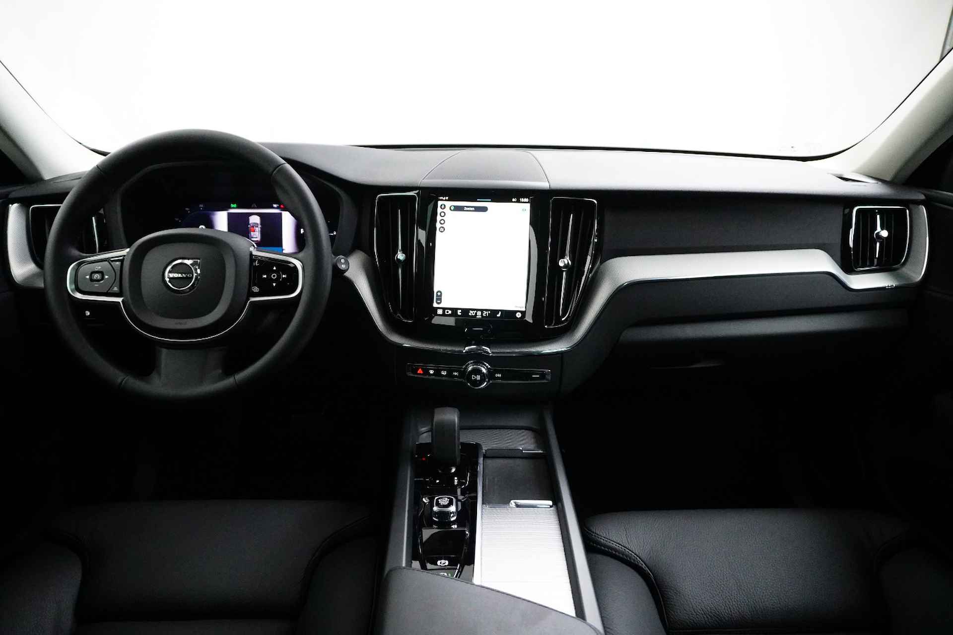 Volvo XC60 T6 350PK AWD Plus Dark | Trekhaak | Gelamineerd Glas | Adapt Led | Alarm | Parkeerverw - 5/22