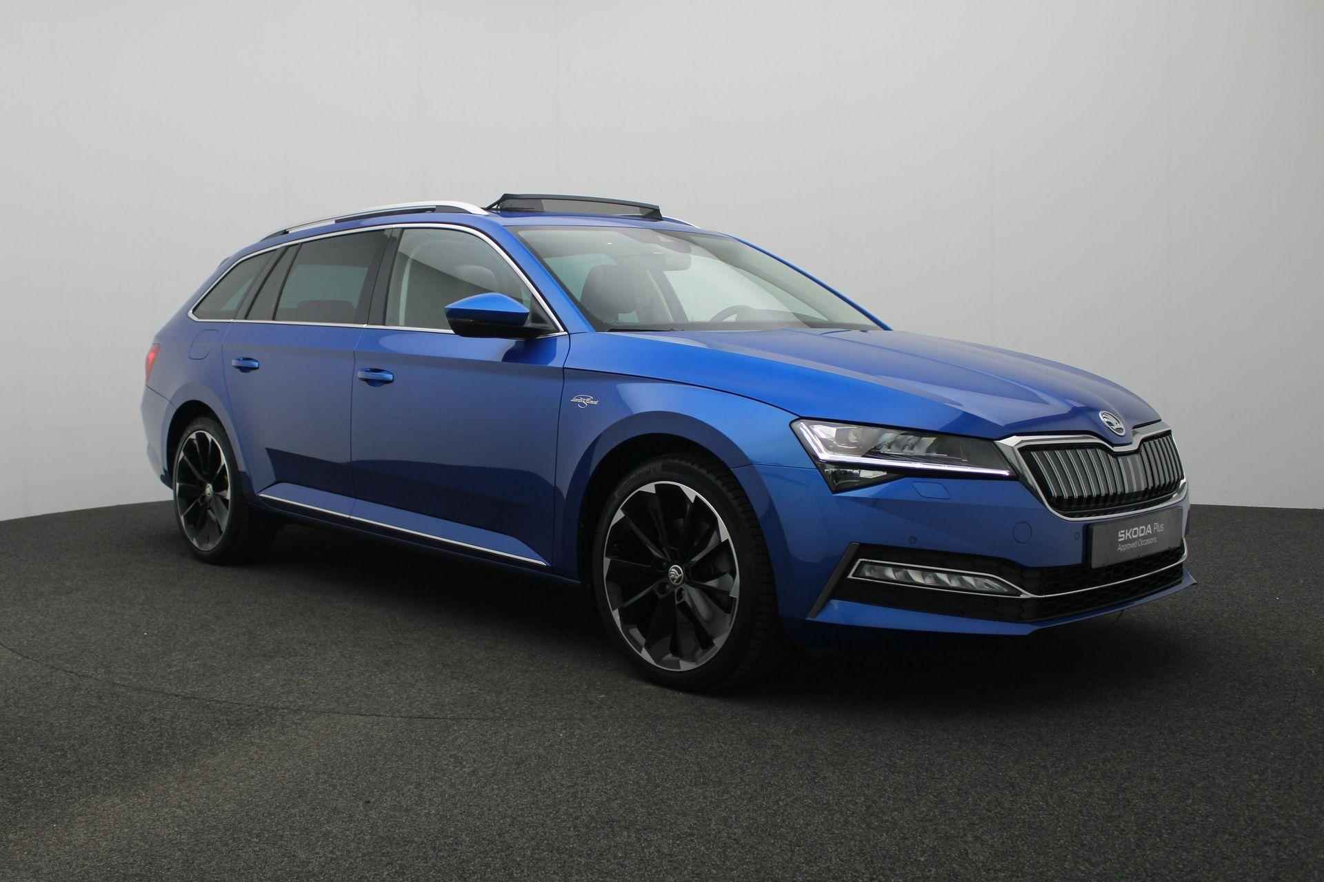 Skoda Superb Combi 1.4 TSI 218PK DSG iV Laurin & Klement | Pano | Leder | Geheugen/massagestoelen | Matrix LED | Navi Columbus | Stoel-/achterbankverwarming | Adaptief onderstel | CANTON - 37/46