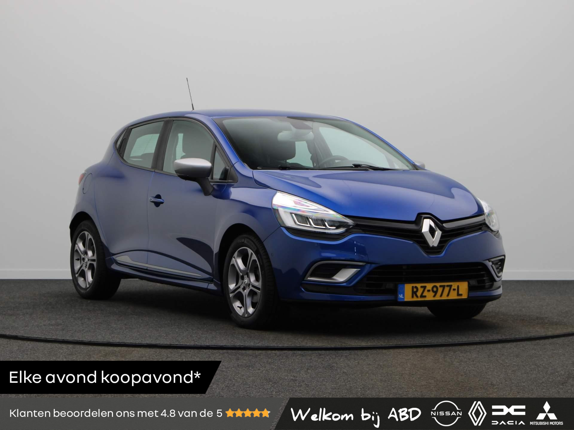 Renault Clio TCe 90pk Intens | Stoelverwarming | Licht metalen wielen | Navigatie | Privacy glass | Airco | Climate control | GT-line uniek! |