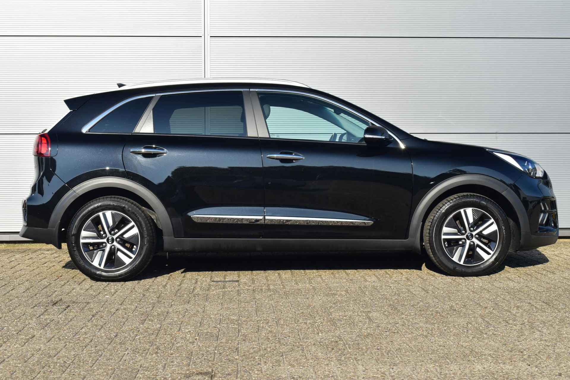 Kia Niro 1.6 GDi PHEV DynamicPlusLine Cruise Control Adaptief Keyless Start & Entry Navigatie - 3/49