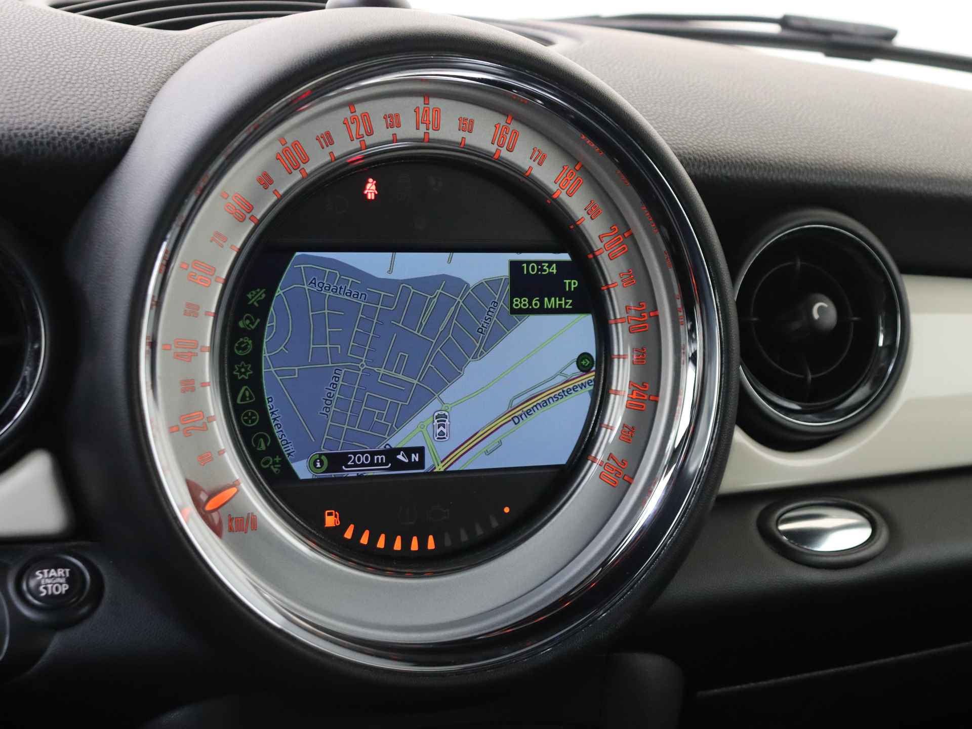 MINI Mini 1.6 Cooper Westminster 123 pk | Navigatie | Climate Control 17 inch Lichtmetalen Velgen - 15/32