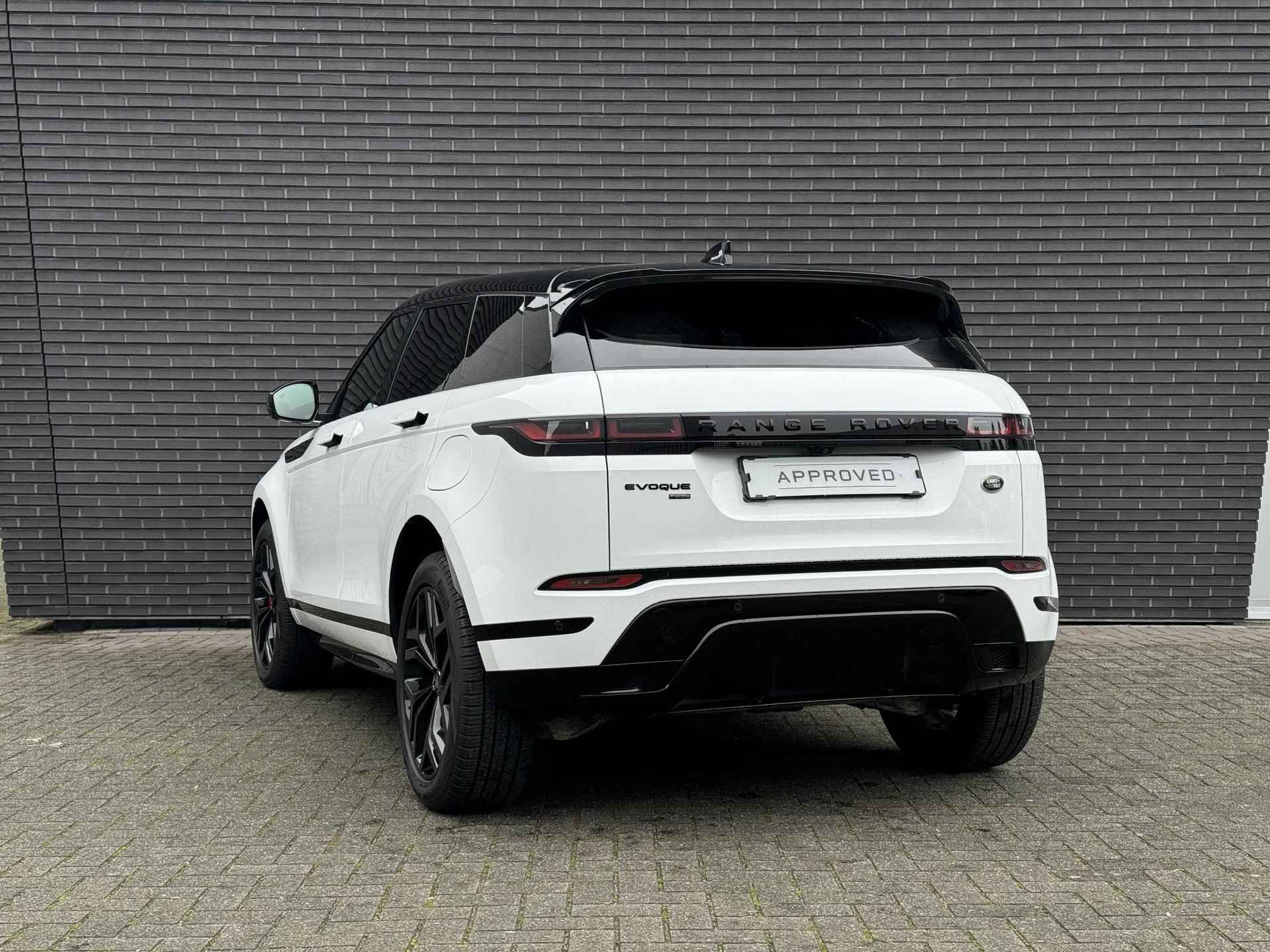 Land Rover Range Rover Evoque P300e PHEV AWD Dynamic SE - 2/22