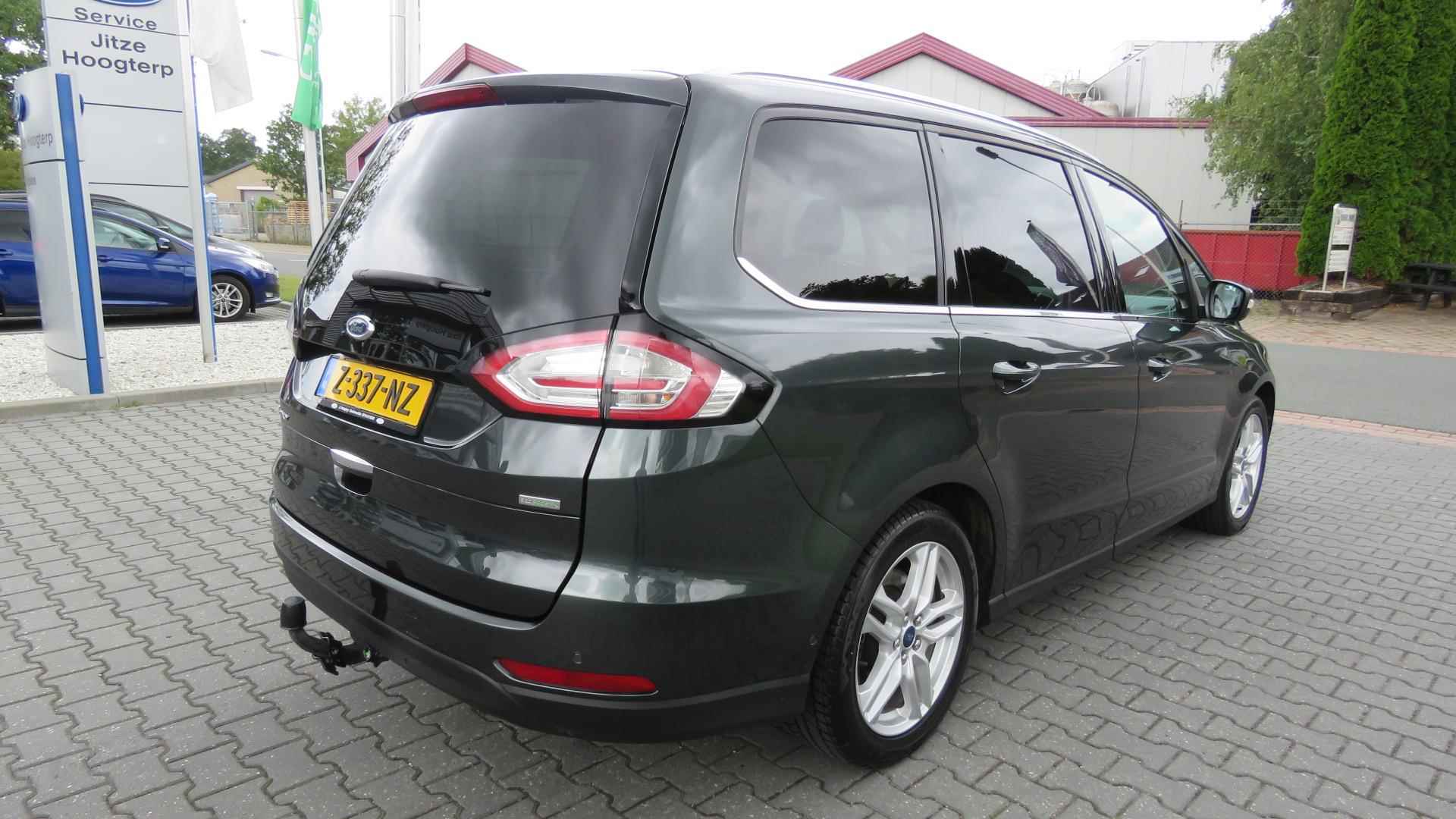 Ford Galaxy 1.5 Titanium 150 pk, 7 pers., Trekhaak, Park Pack, Winter Pack, Cruise, Camera, 129682 km !! - 33/34