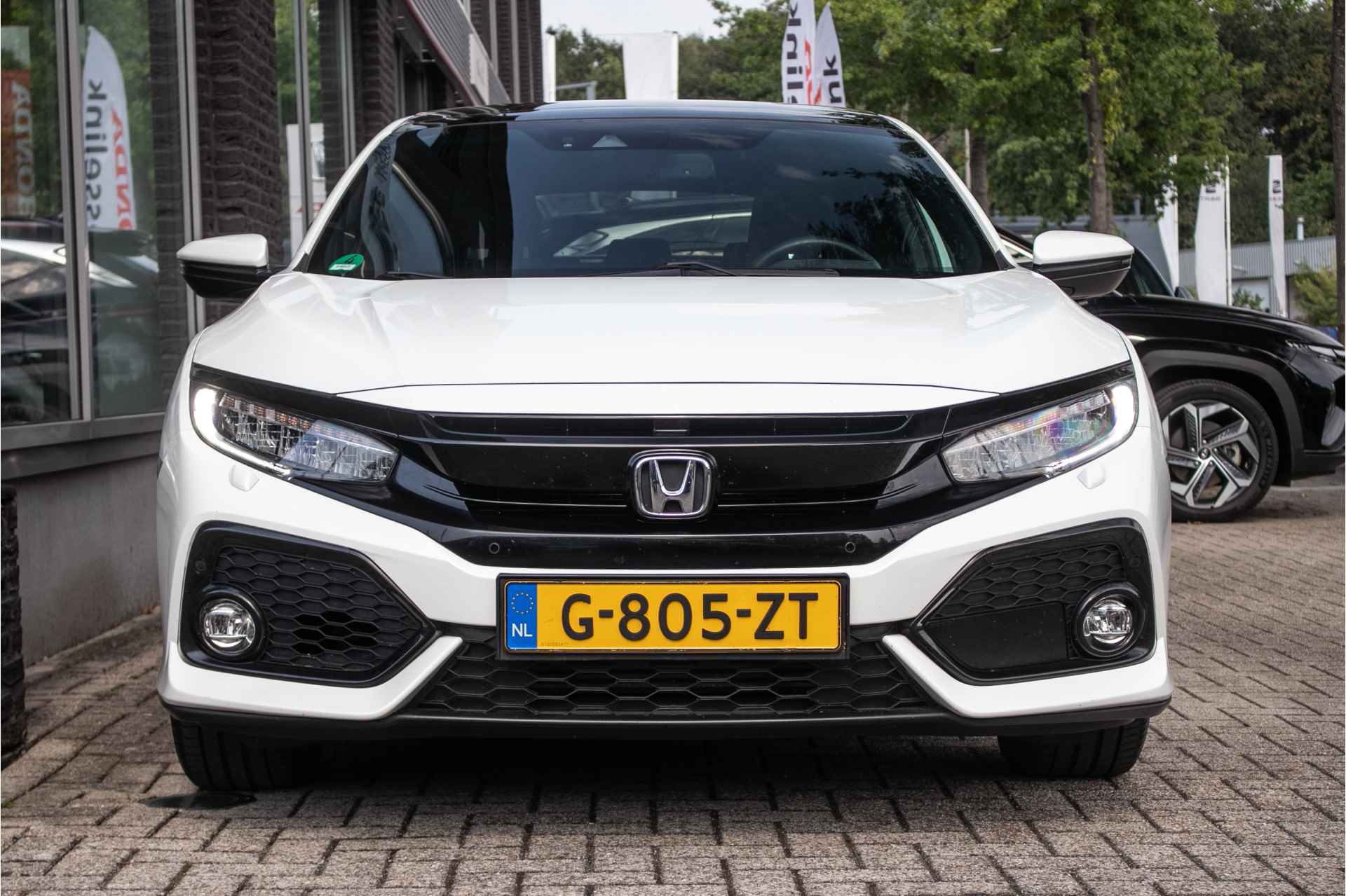 Honda Civic 1.0 i-VTEC Executive - All-in rijklrprs | Trekhaak | Schuifdak | Navi | Adp. cruise - 8/43