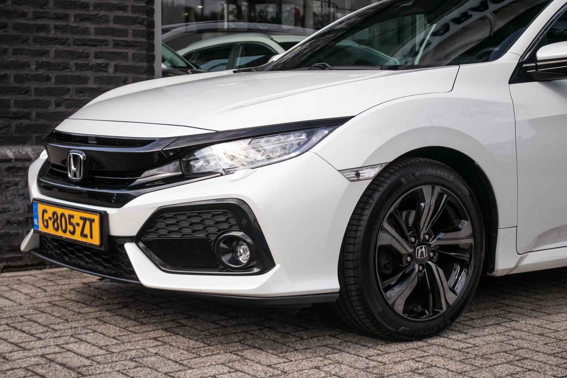 Honda Civic 1.0 i-VTEC Executive - All-in rijklrprs | Trekhaak | Schuifdak | Navi | Adp. cruise - 24/43