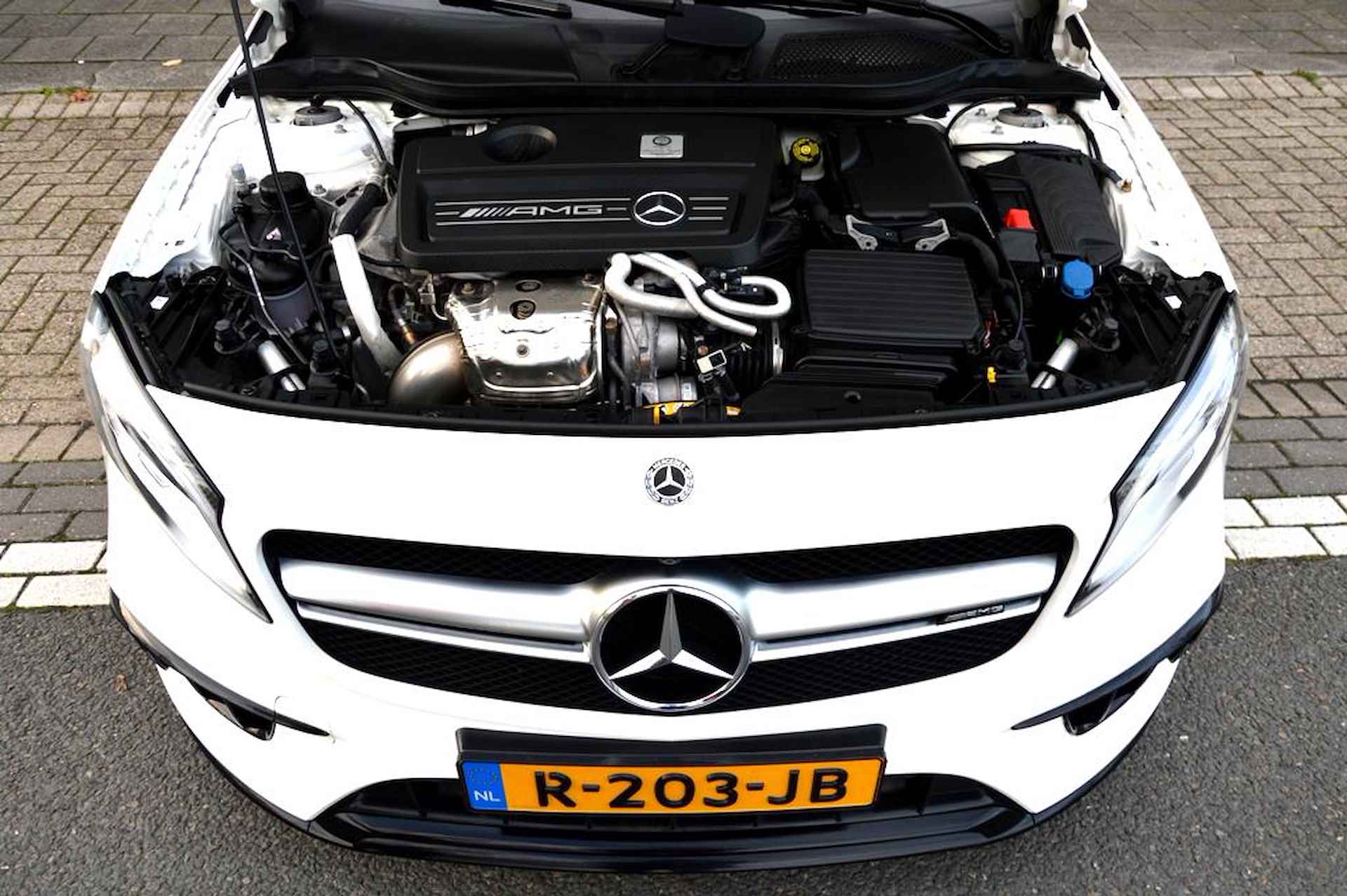 Mercedes-Benz GLA-klasse 45 AMG 4Matic 360º LMV20/LEER/PANO - 37/45