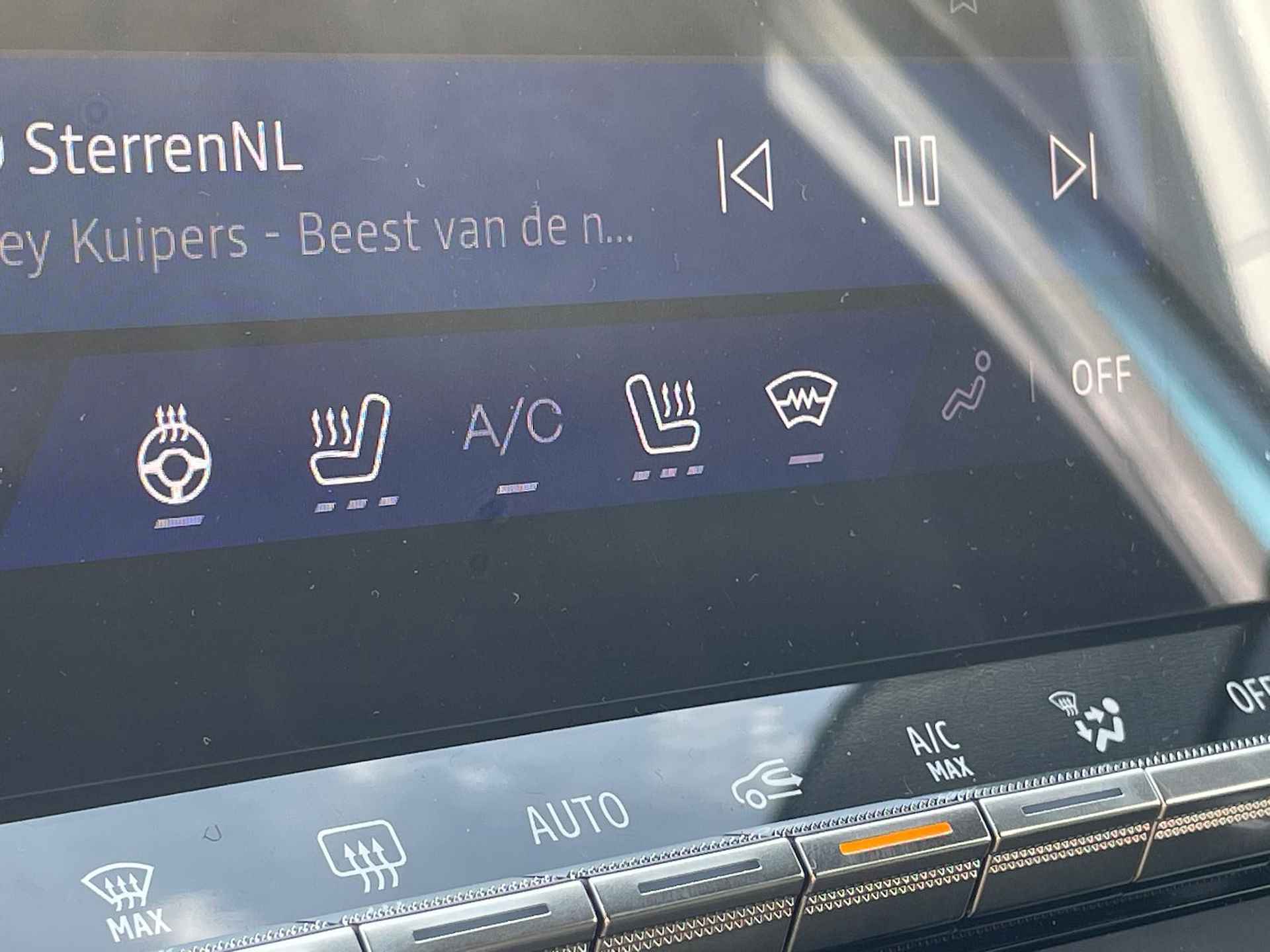 Renault Symbioz 1.6 E-Tech Hybrid 145 Iconic | Harmon Kardon Premium Audio |  Achteruitrijcamera | Active driver assist | Elektrisch verwarmbare voorstoelen - 21/32