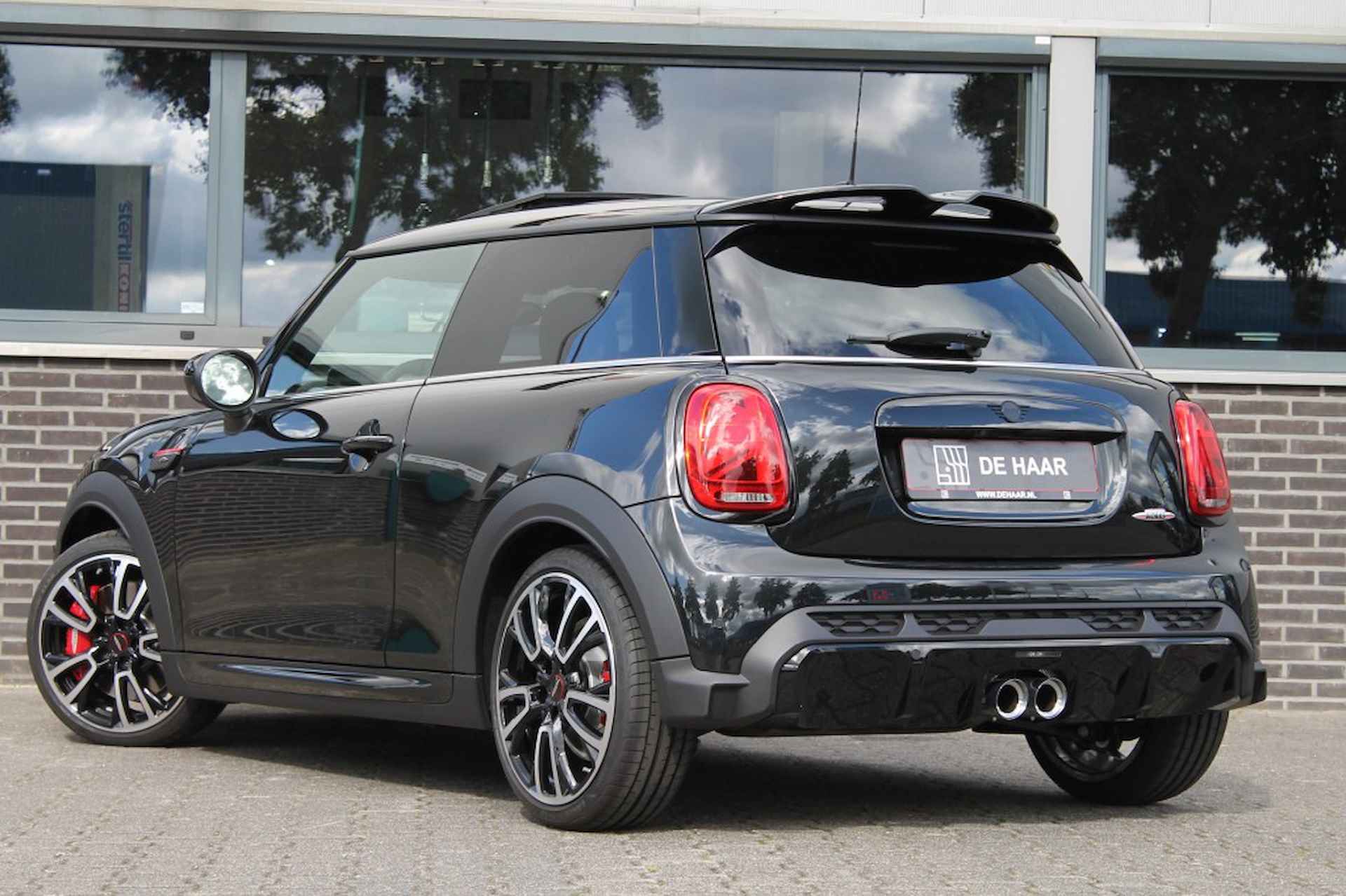 MINI John Cooper Works 2.0 - 231PK Automaat -  Head-Up - Leder - Camera - Harman/Kardon - 3/25